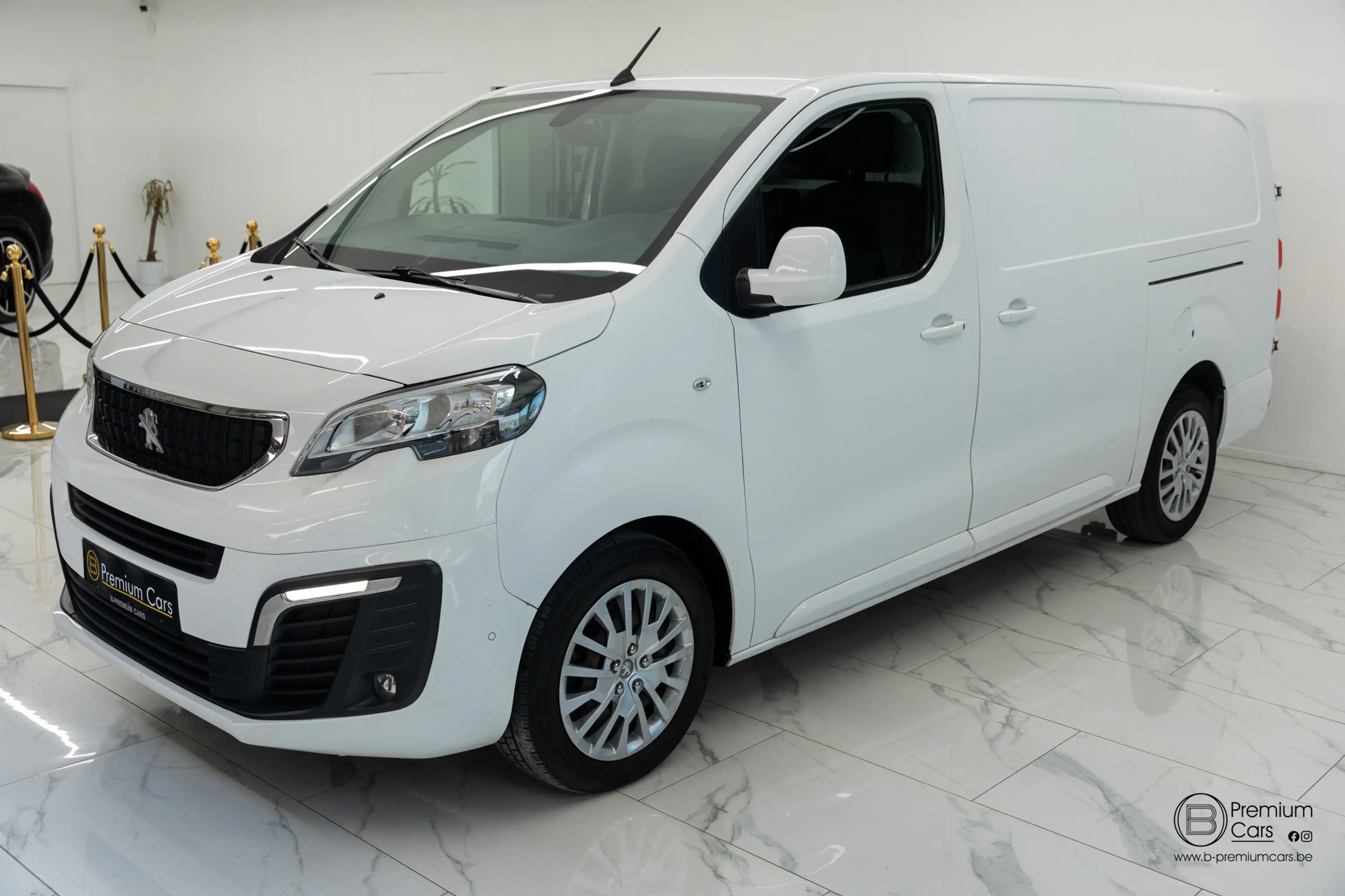 Peugeot Expert aut. 2.0 HDI Long! Camera, Airco! Trekhaak! — photo 3