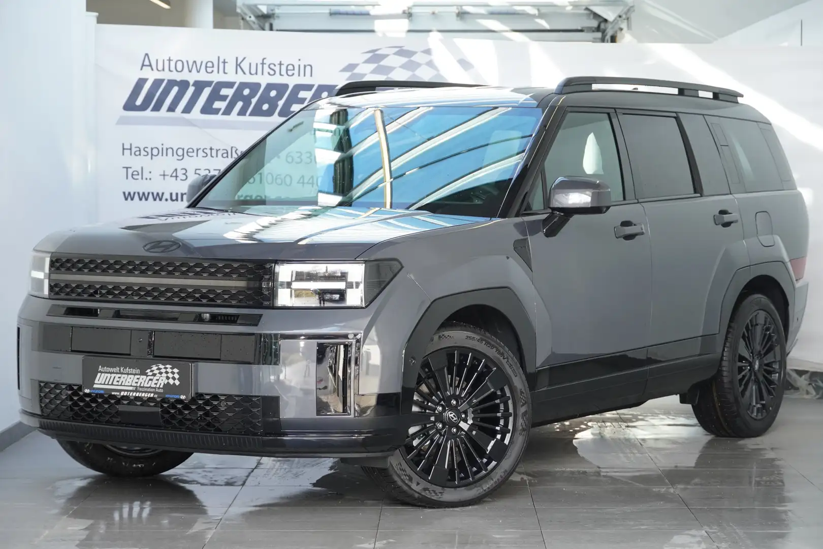 Hyundai SANTA FE (MX5) Calligraphy 1.6 T-GDI PHEV 4WD Grau - 1