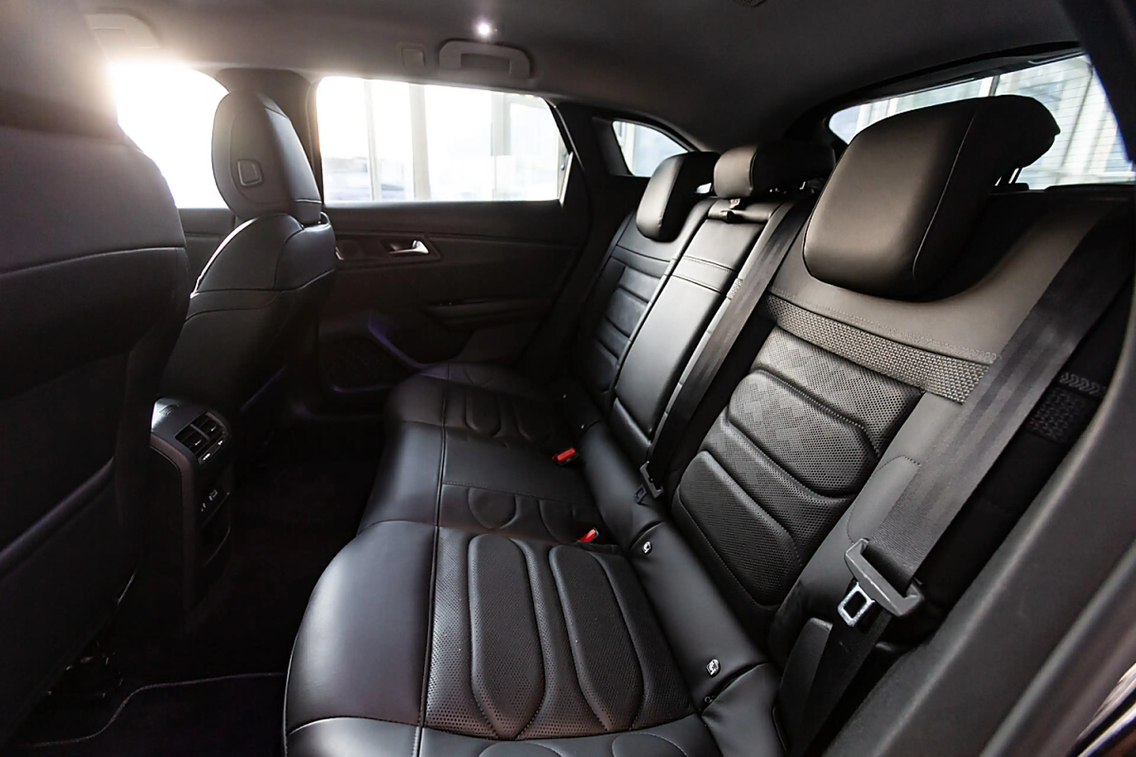 Citroen C5 X Shine Edition Hybrid 225 e-EAT8 — photo 5
