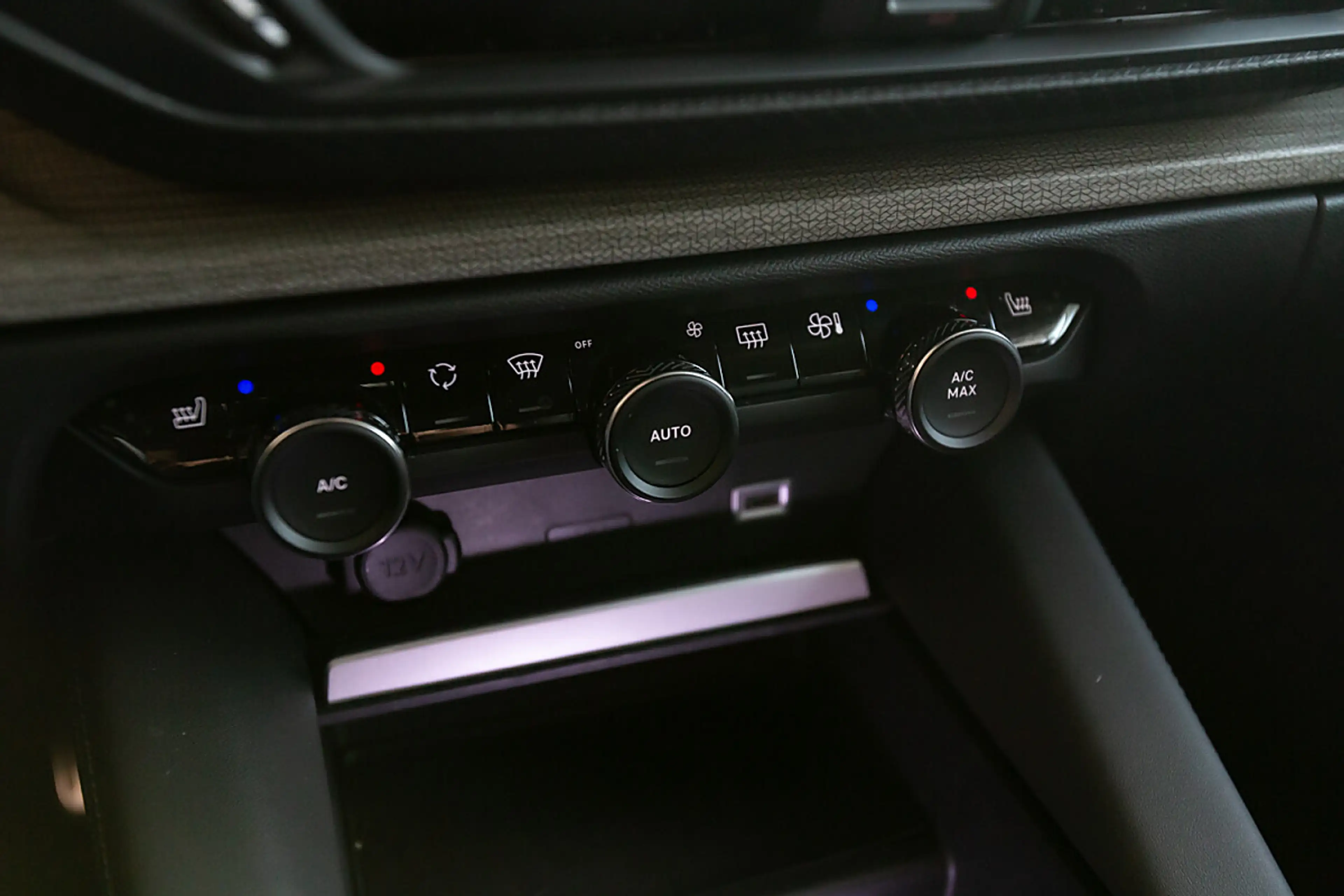 Citroen C5 X Shine Edition Hybrid 225 e-EAT8 — photo 11