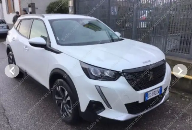 Peugeot 2008 1.5BlueHDI 110cv ALLURE MANUALE