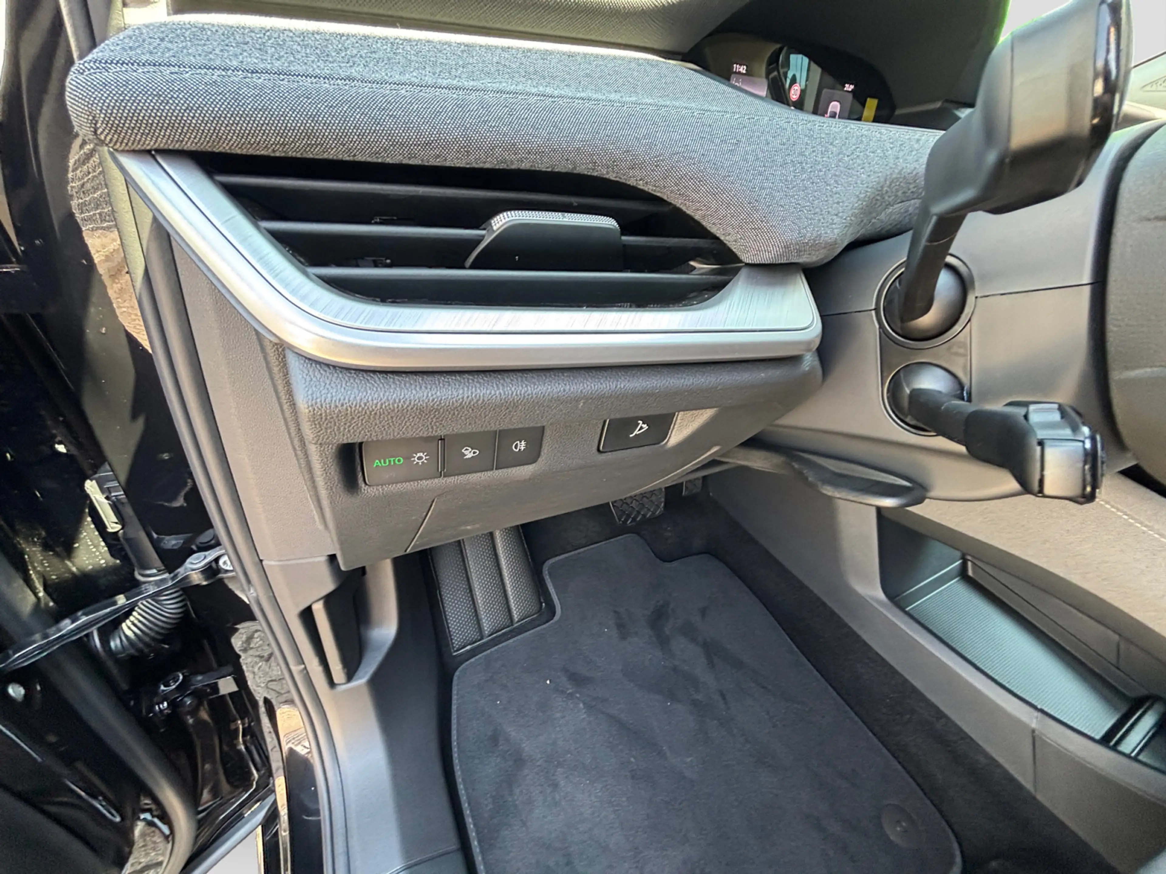 Skoda Enyaq Selection 60 Transport Winter Advanced AHK — photo 13