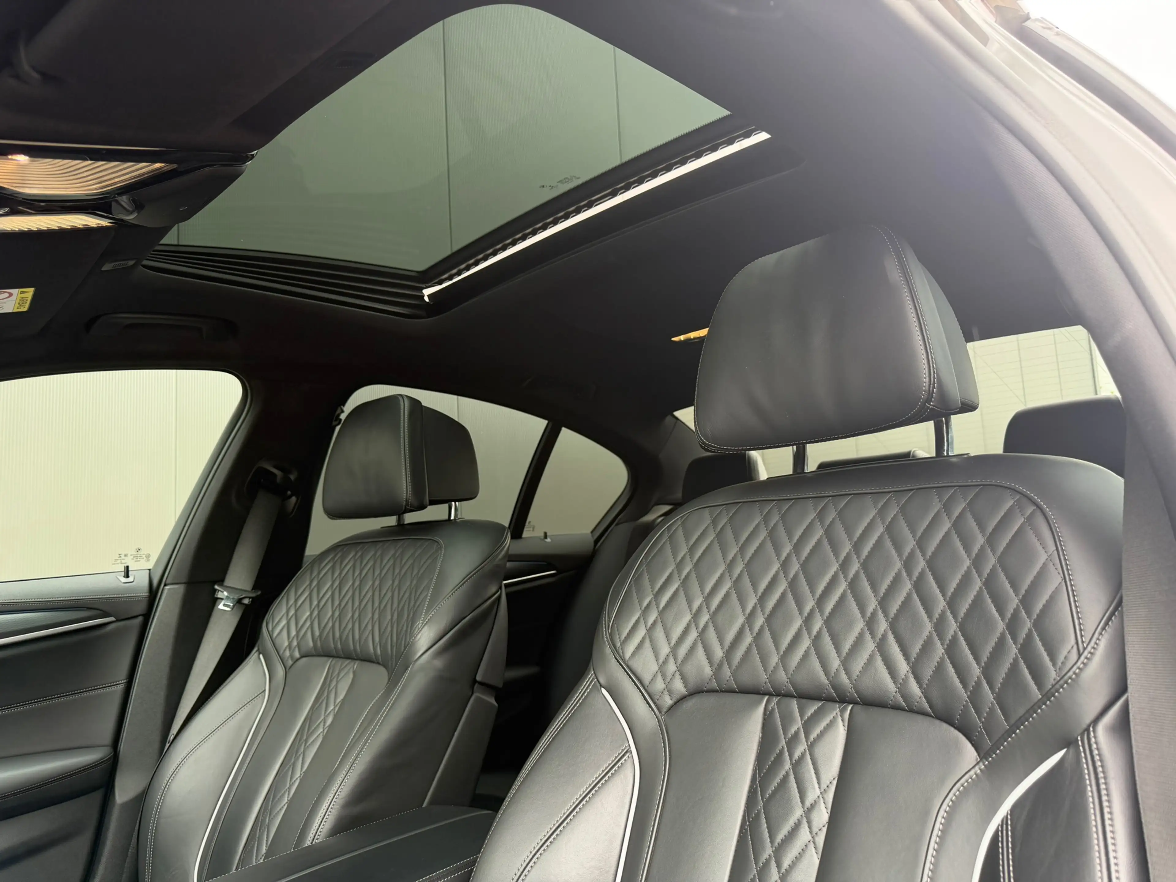 BMW 545 5-serie 545e xDrive M-Sport AC Schnitzer Pano 360 — photo 3