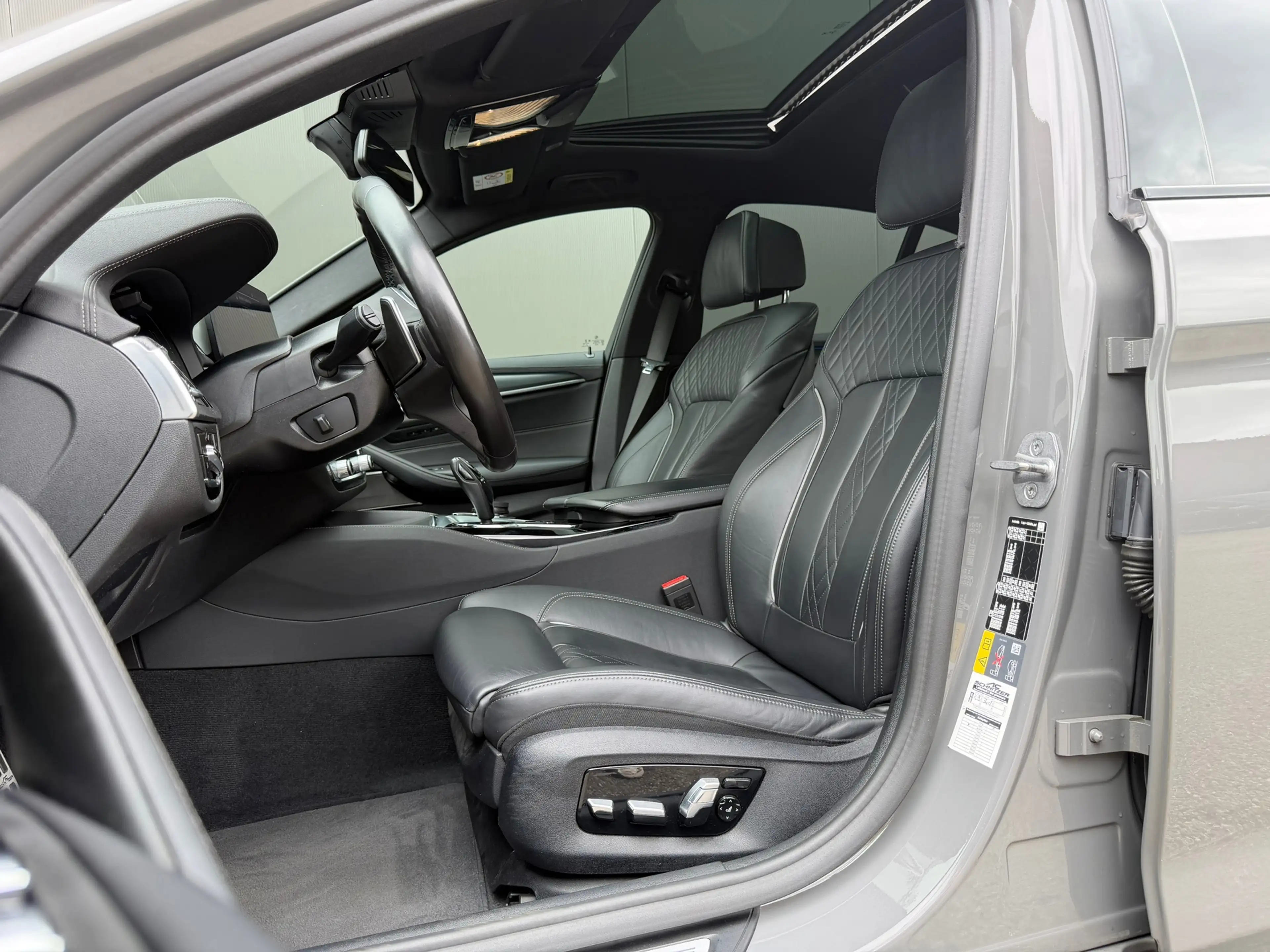 BMW 545 5-serie 545e xDrive M-Sport AC Schnitzer Pano 360 — photo 7