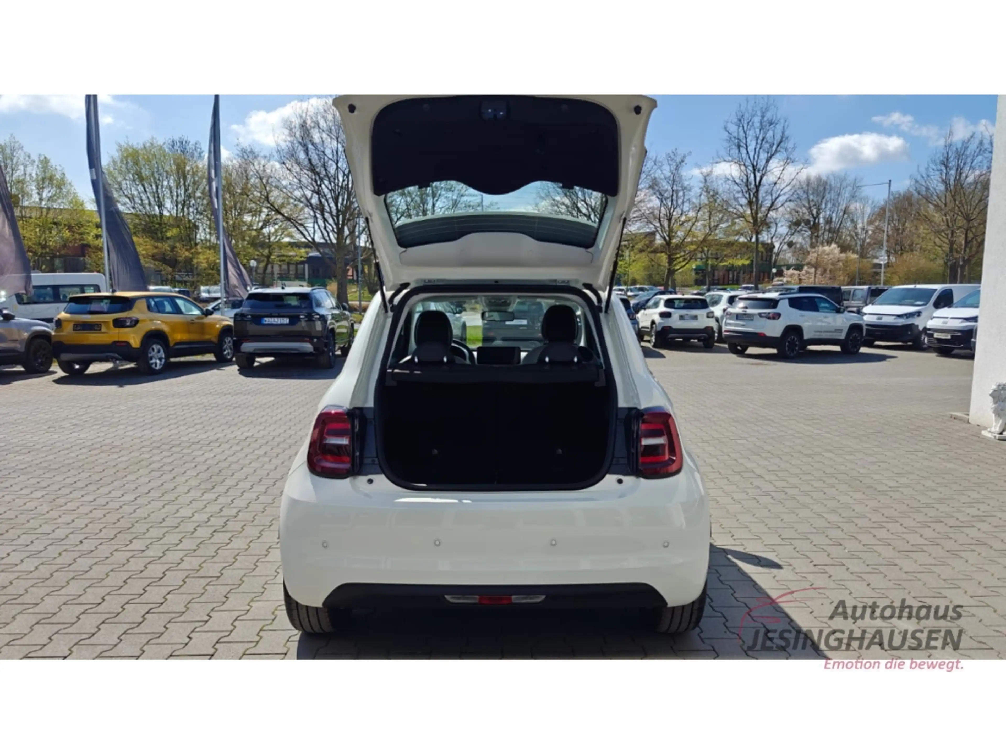 Fiat 500 Hybr.*Icon !! AKTIONSPREIS BEI ZULASSUNG BIS 31.10 — photo 7