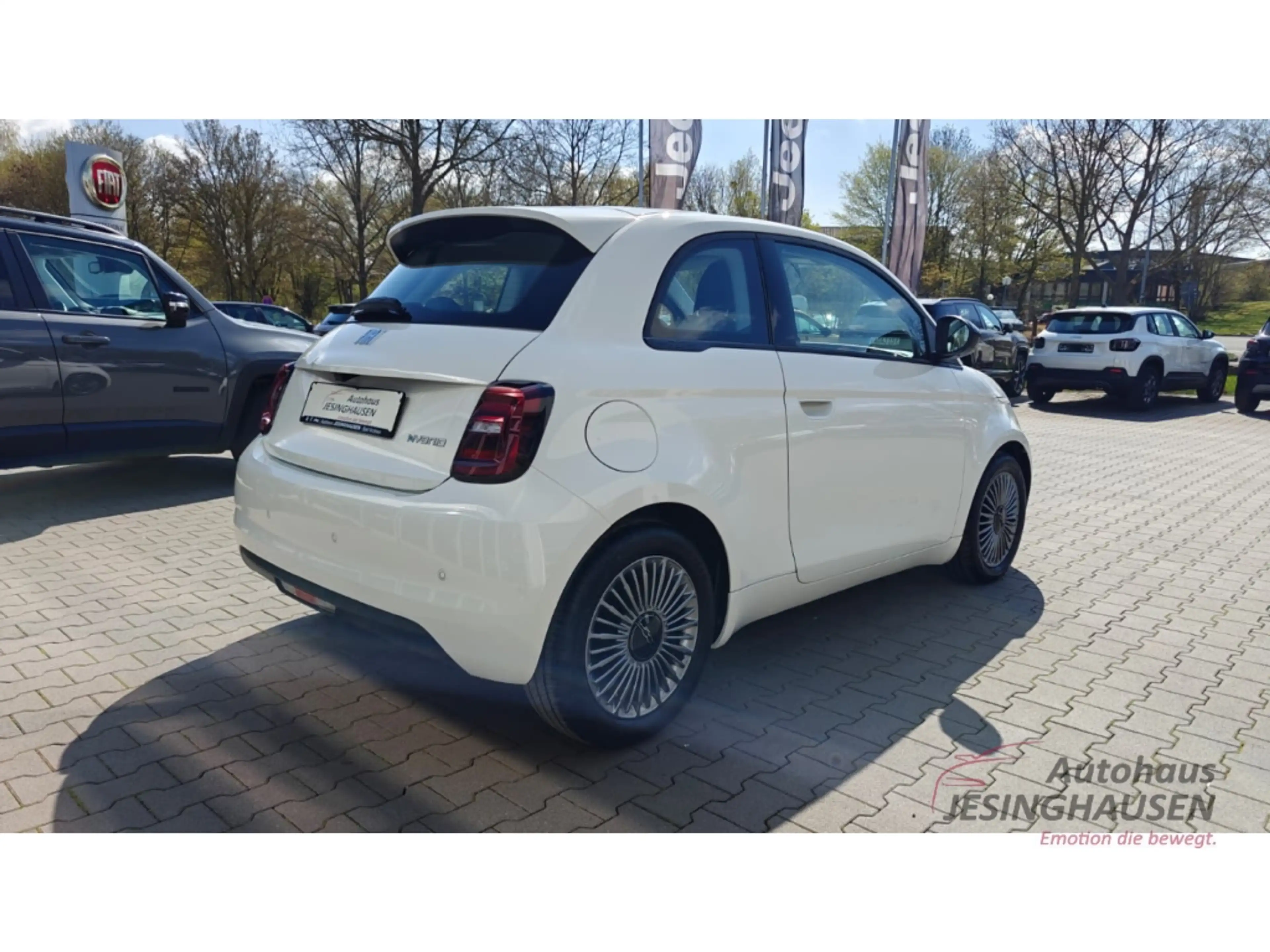Fiat 500 Hybr.*Icon !! AKTIONSPREIS BEI ZULASSUNG BIS 31.10 — photo 5