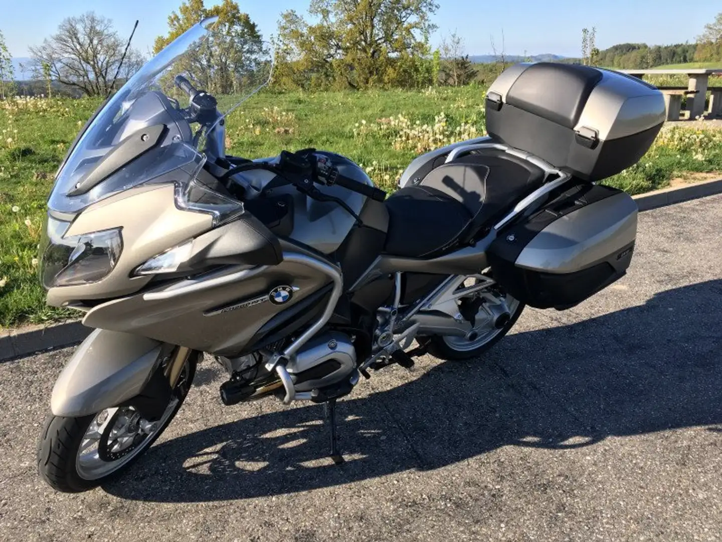 BMW R 1200 RT LC Bej - 1