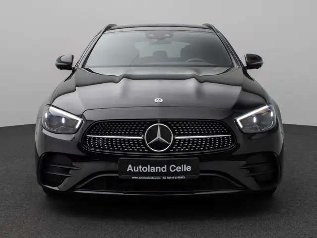 Mercedes-Benz E-Class view 2