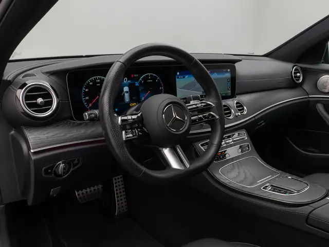 Mercedes-Benz E-Class view 20
