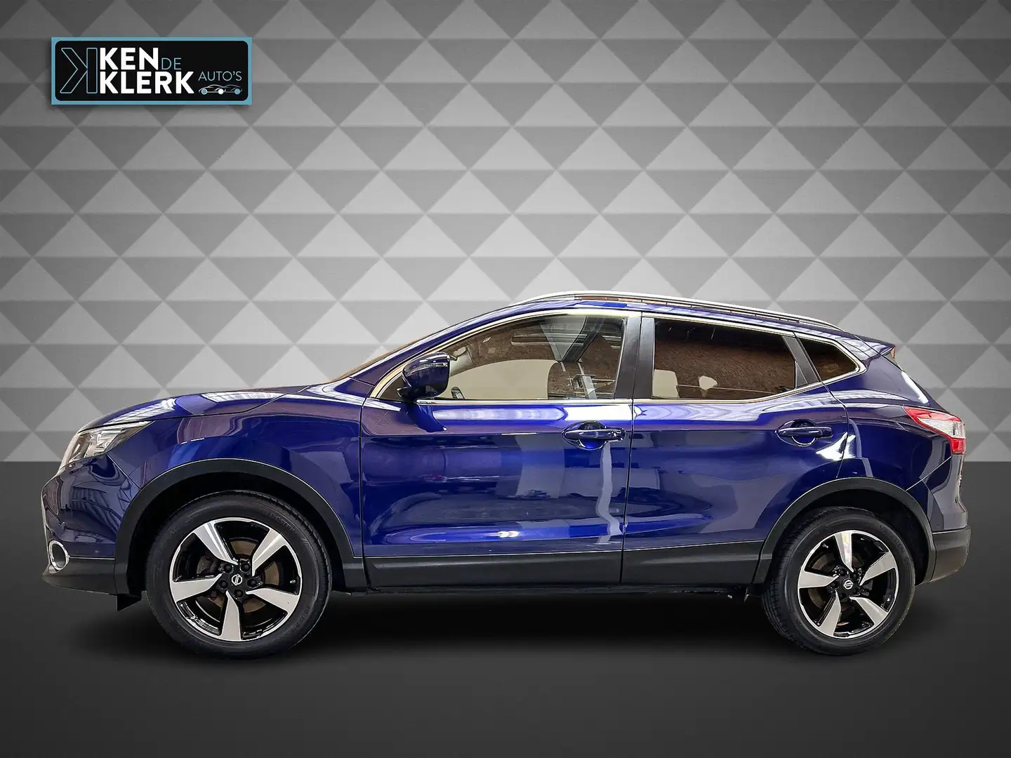 Nissan Qashqai 1.2 Tekna | Navigatie|Panorama dak |Trekhaak! Blauw - 2