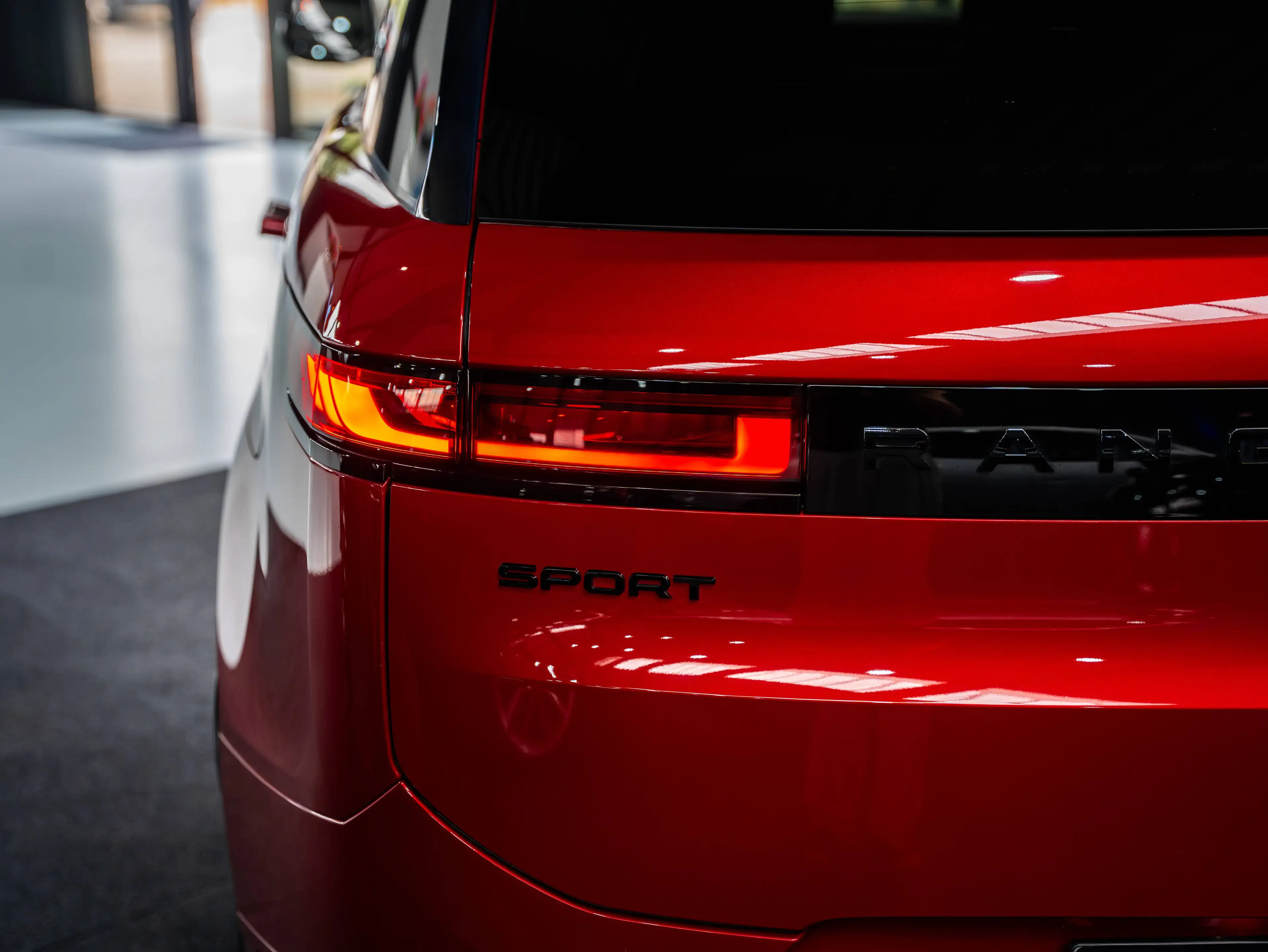 Land Rover Range Rover Sport P510 First Edition - Vierwiel besturing - Massage - HUD - 360° - Trekhaak - 23" - Panodak — photo 10