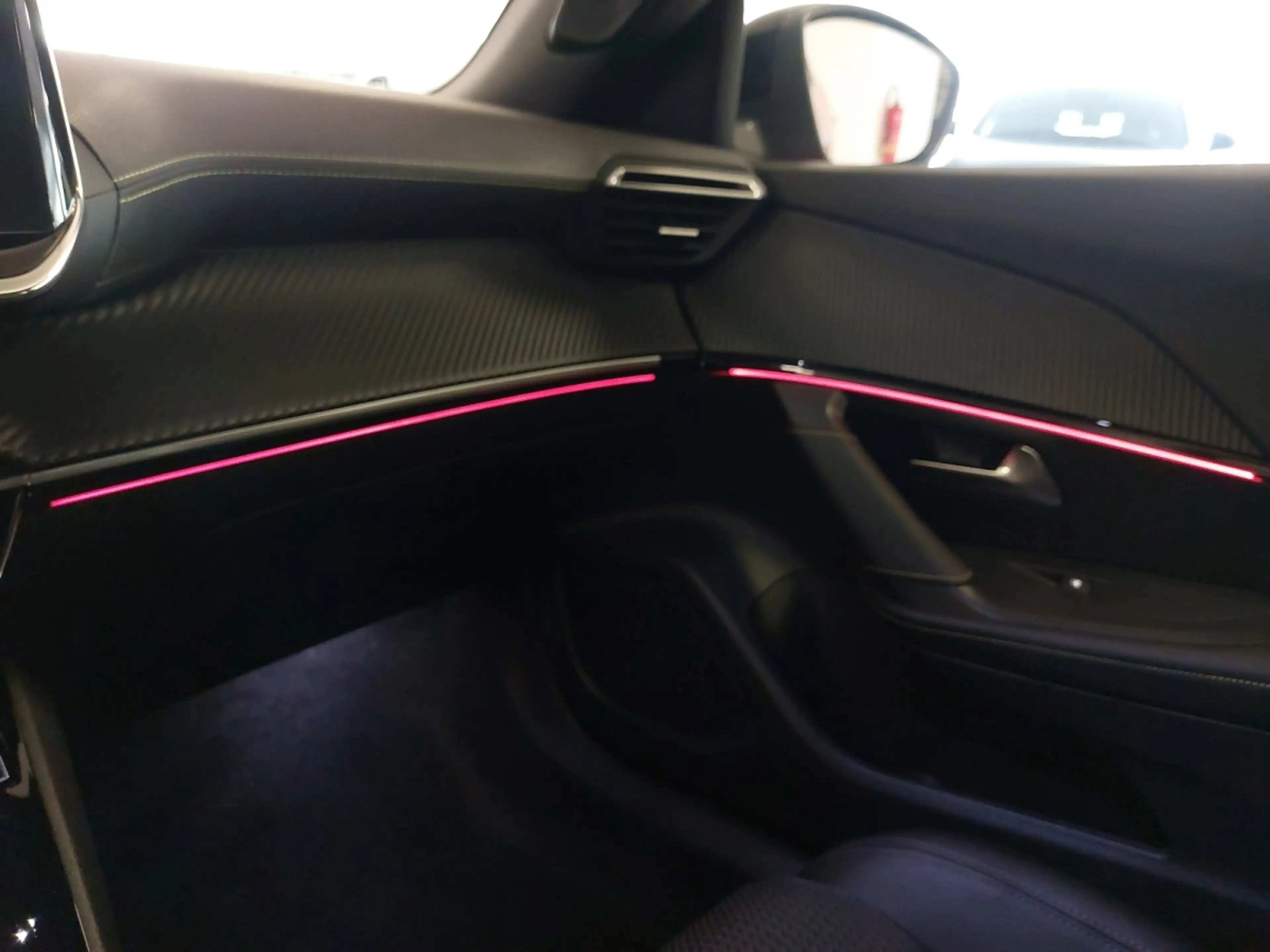 Peugeot 2008 1.5 Blue HDI 130 Aut. — photo 17