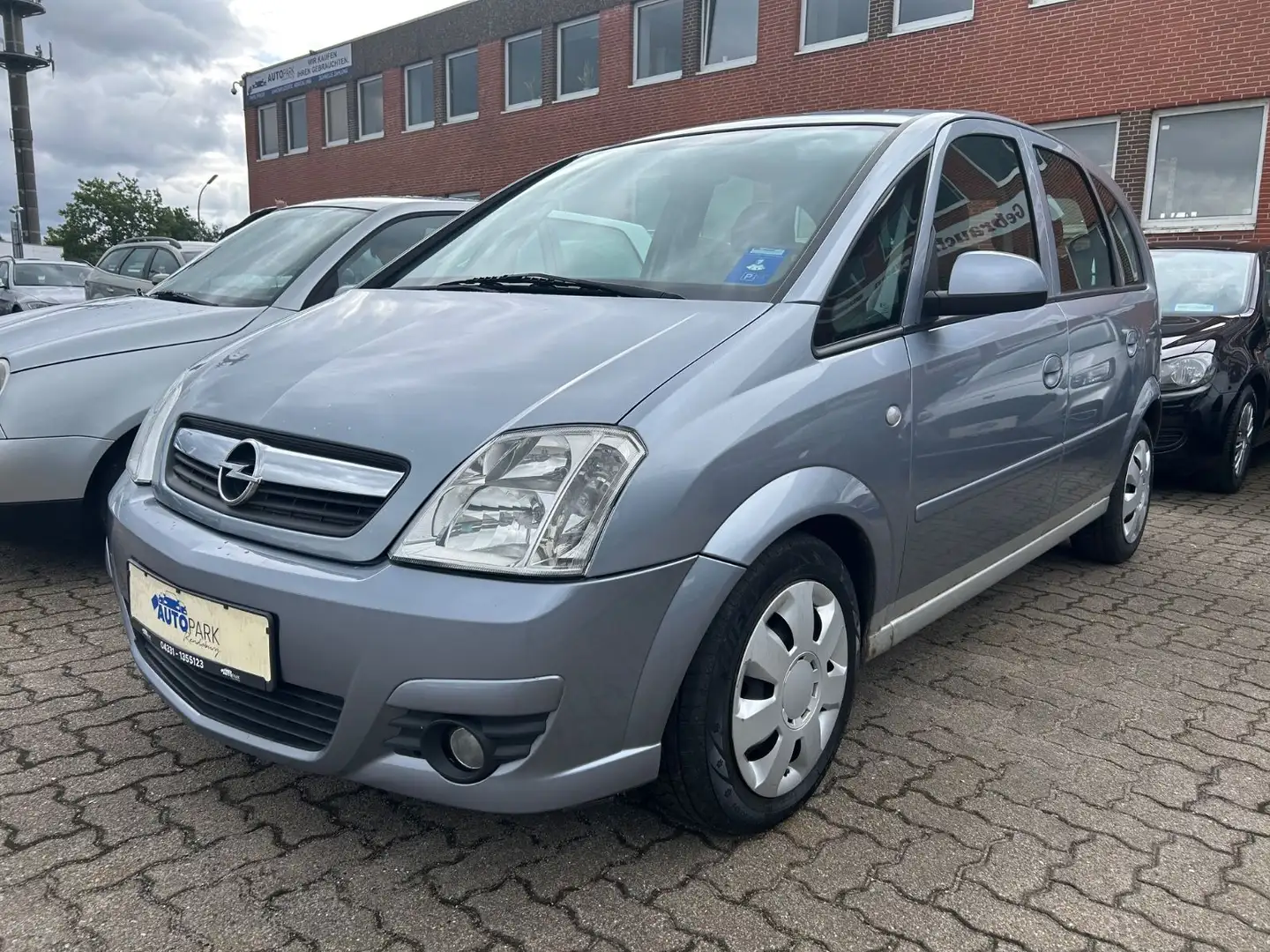 Opel Meriva Basis Silber - 1
