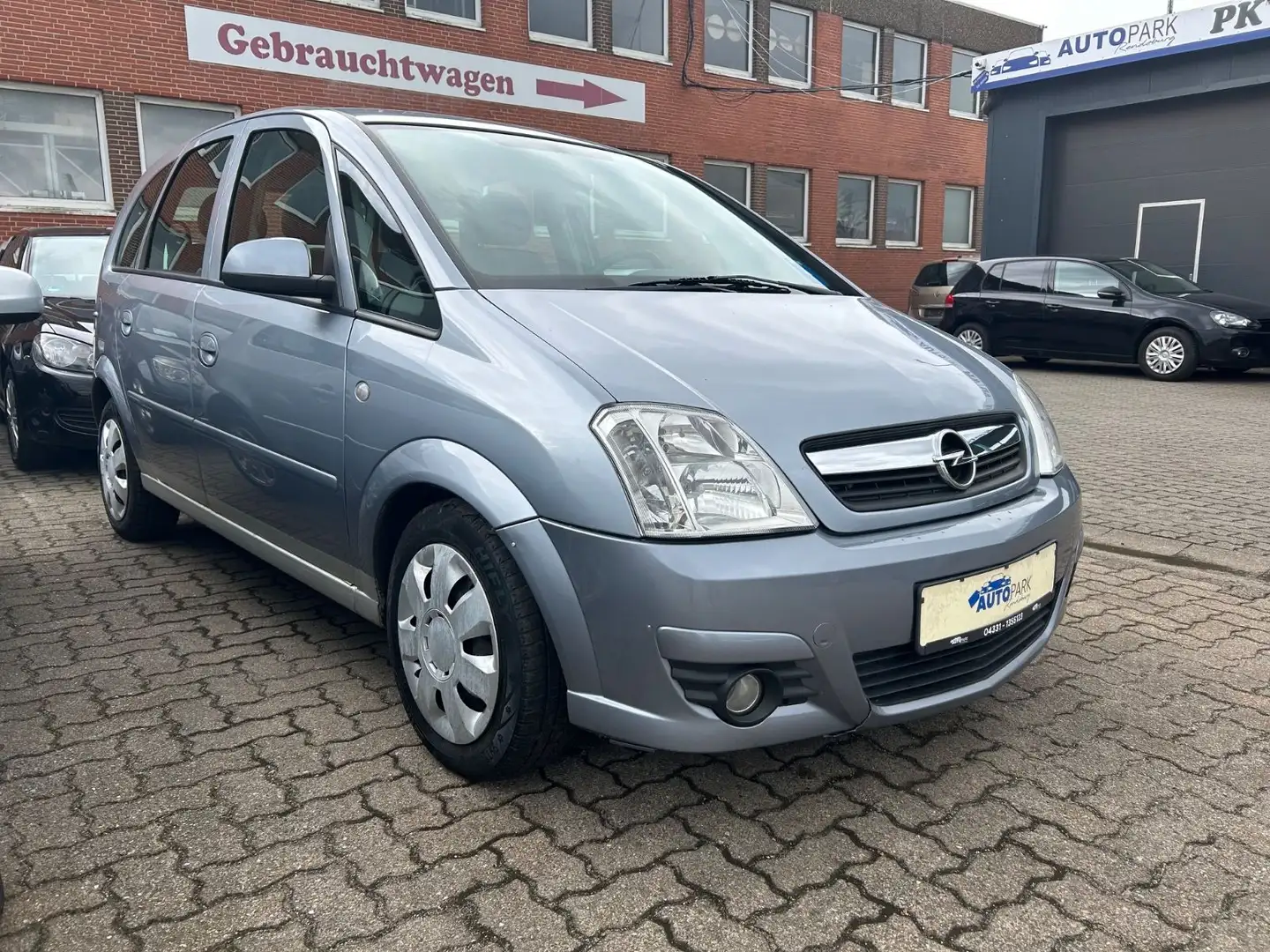 Opel Meriva Basis Silber - 2