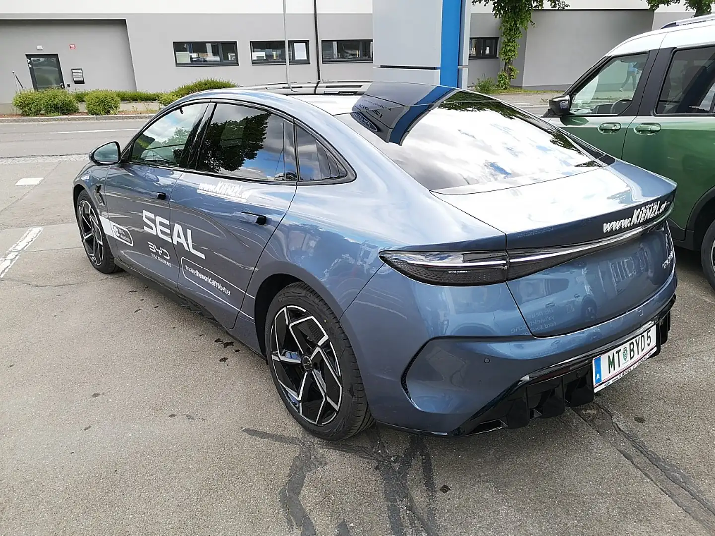 BYD Seal Design Österreich Paket 82.5 kWh Сірий - 2