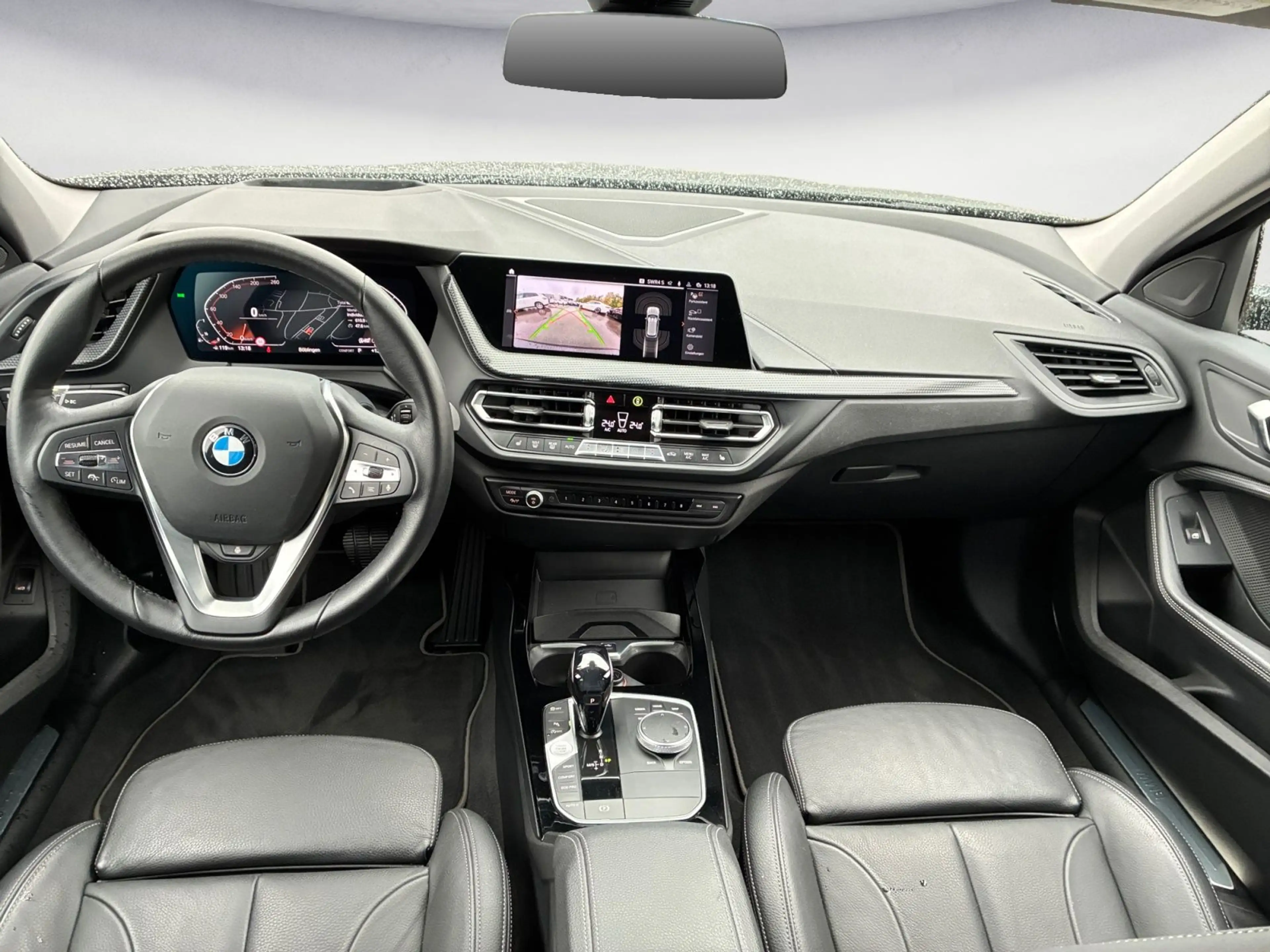 BMW 118 i Luxury Line Navi Head-Up Memory vorn Aktive — photo 14