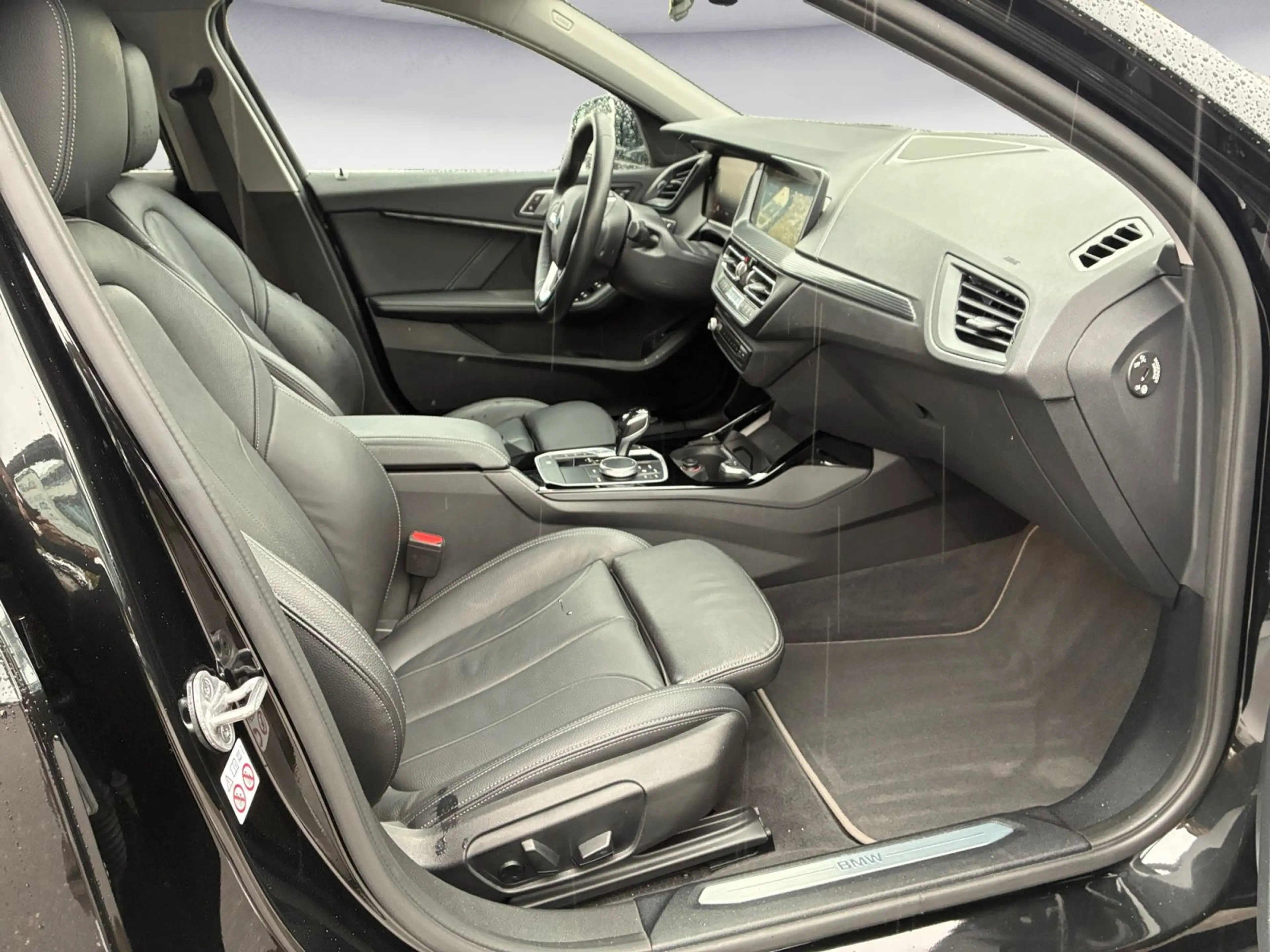 BMW 118 i Luxury Line Navi Head-Up Memory vorn Aktive — photo 15