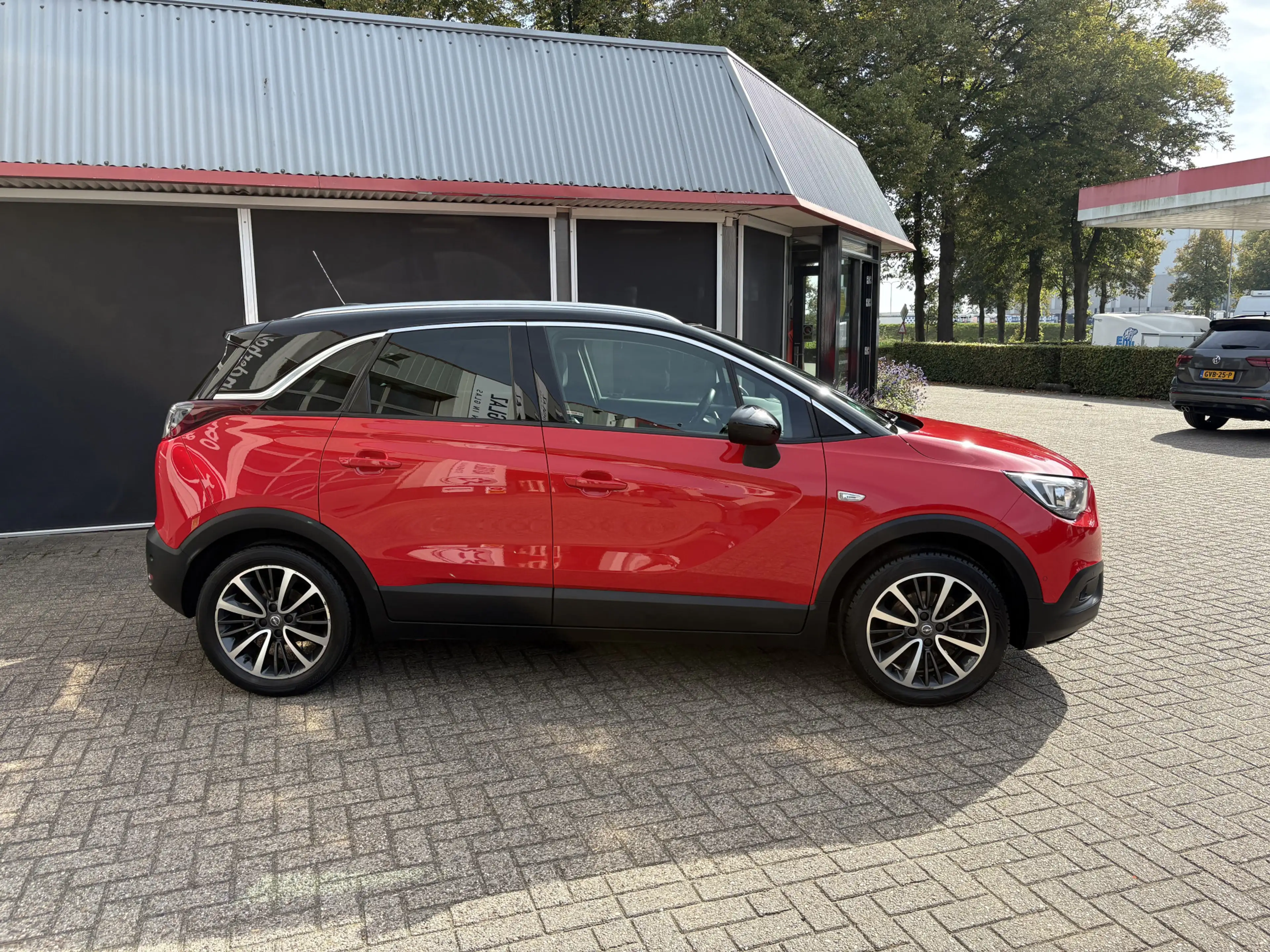 Opel Crossland X 1.2 Turbo Innovation — photo 3