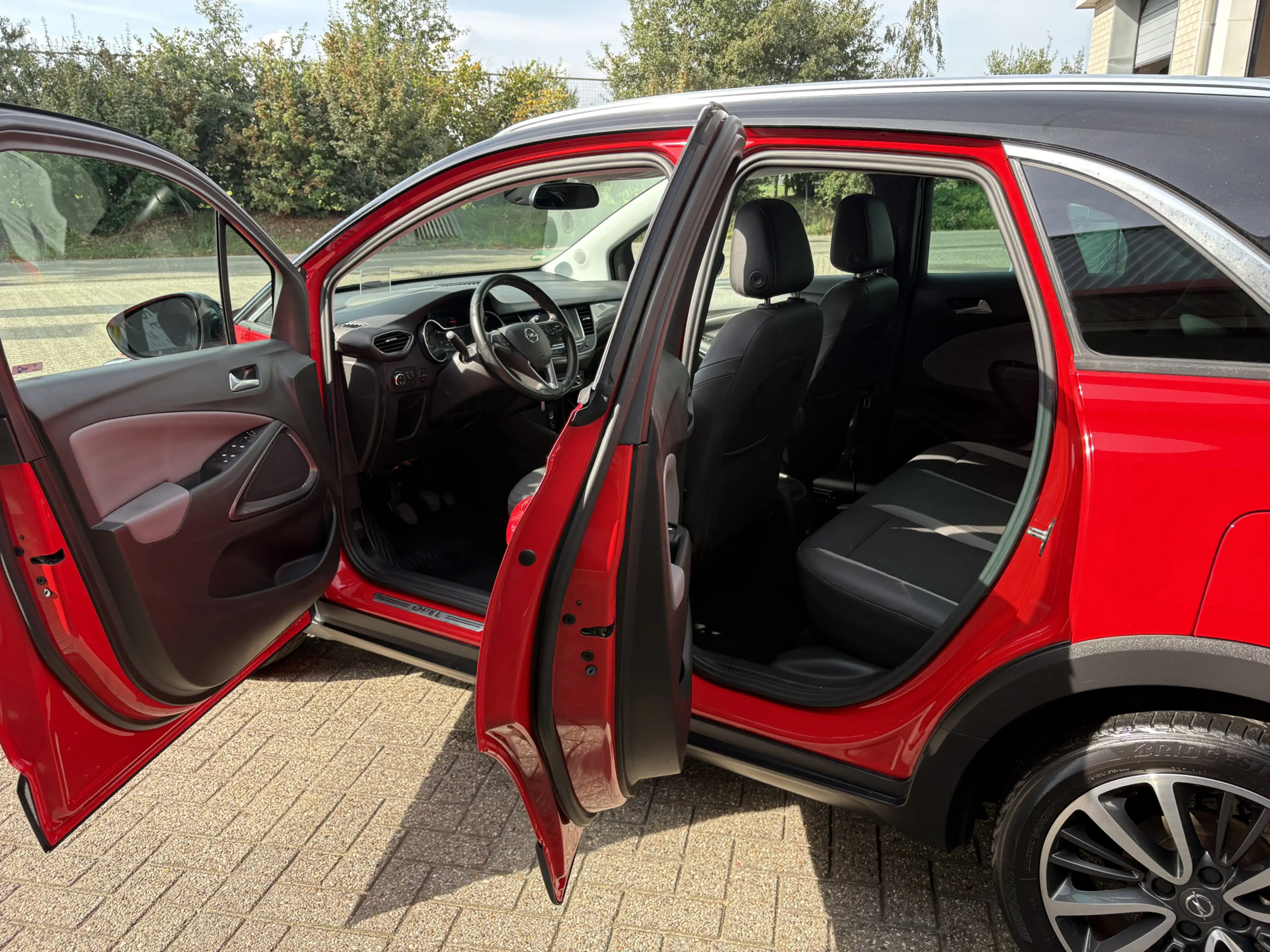 Opel Crossland X 1.2 Turbo Innovation — photo 7