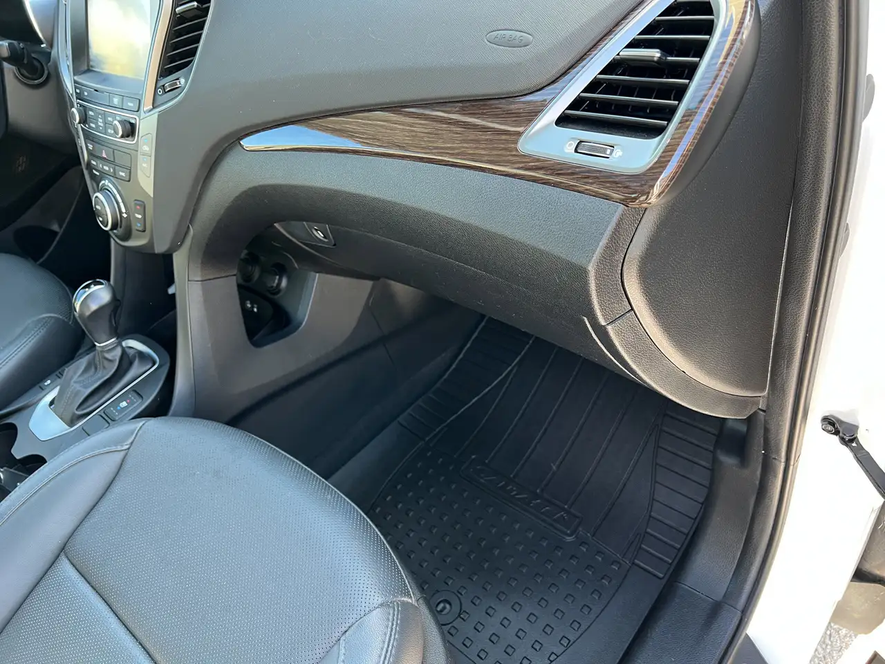 Hyundai SANTA FE снимка Hyundai SANTA FE