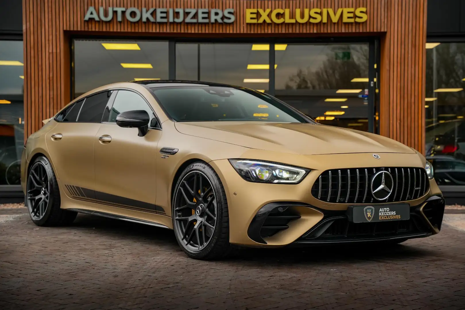 Mercedes-Benz AMG GT 53 Edition Magno Gold Panodak Burmester Memory Sto Auriu - 1