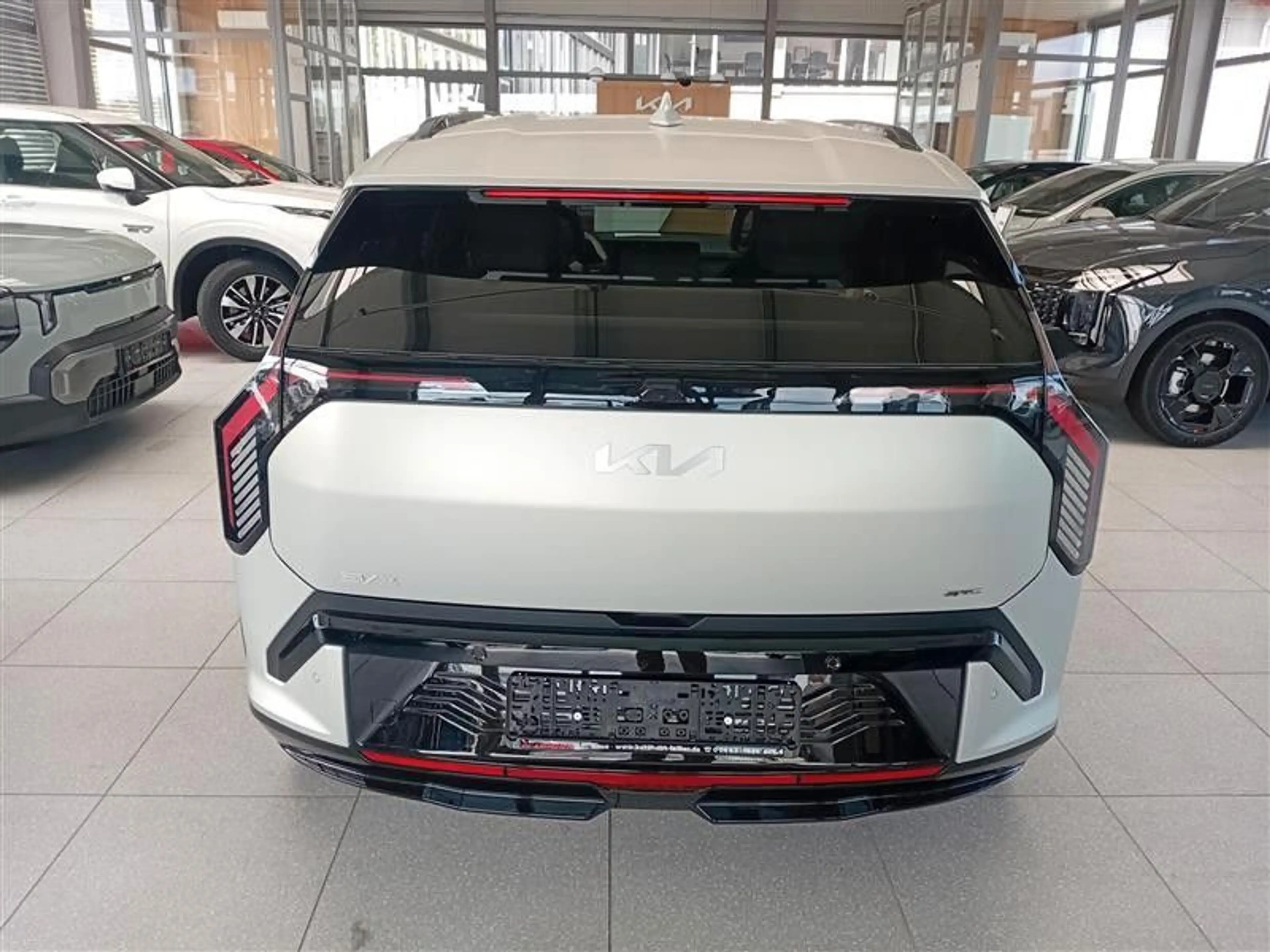 Kia EV3 81,4kWh FWD GT-Line + Drive Wise Paket — photo 6