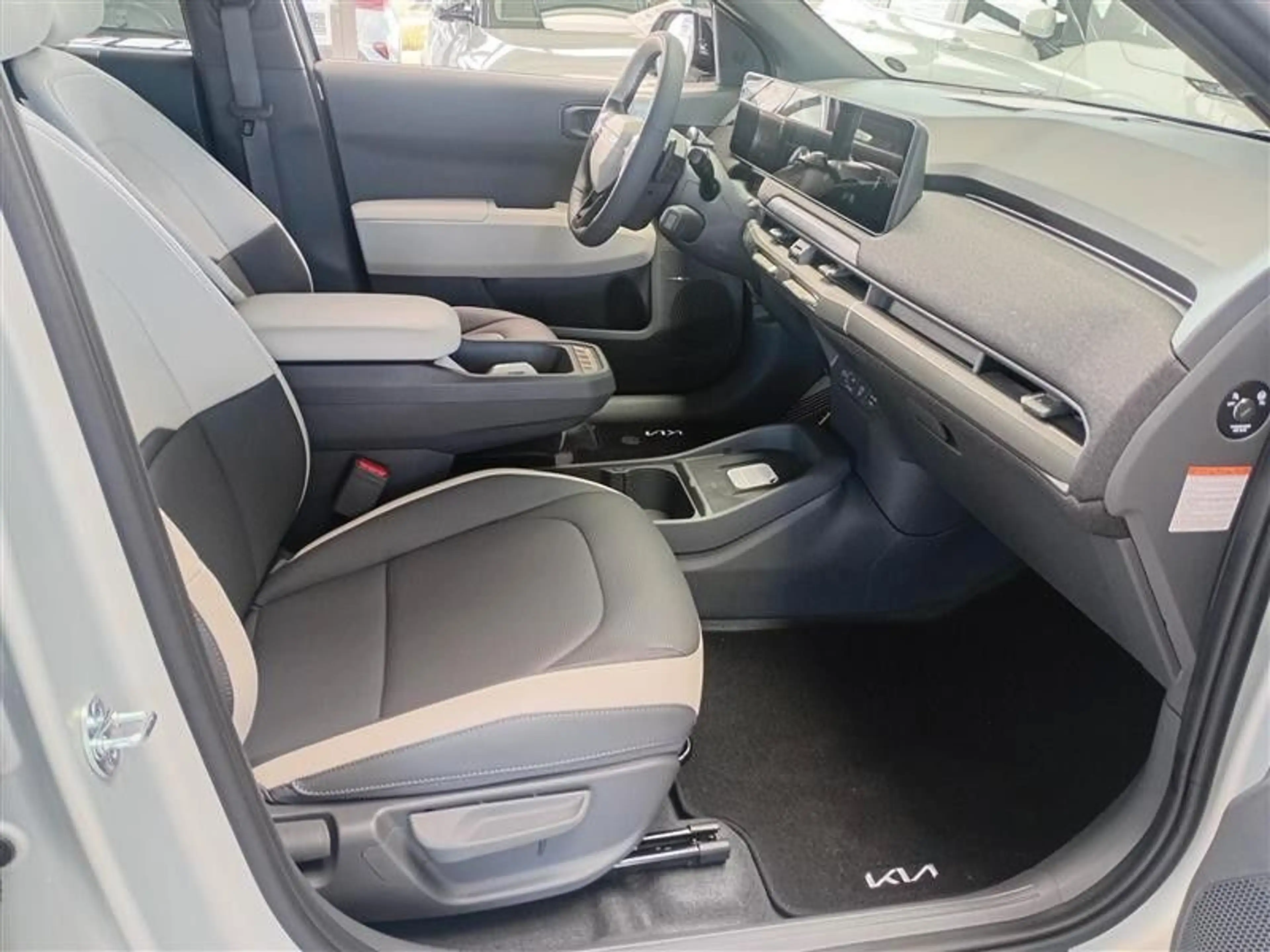 Kia EV3 81,4kWh FWD GT-Line + Drive Wise Paket — photo 10