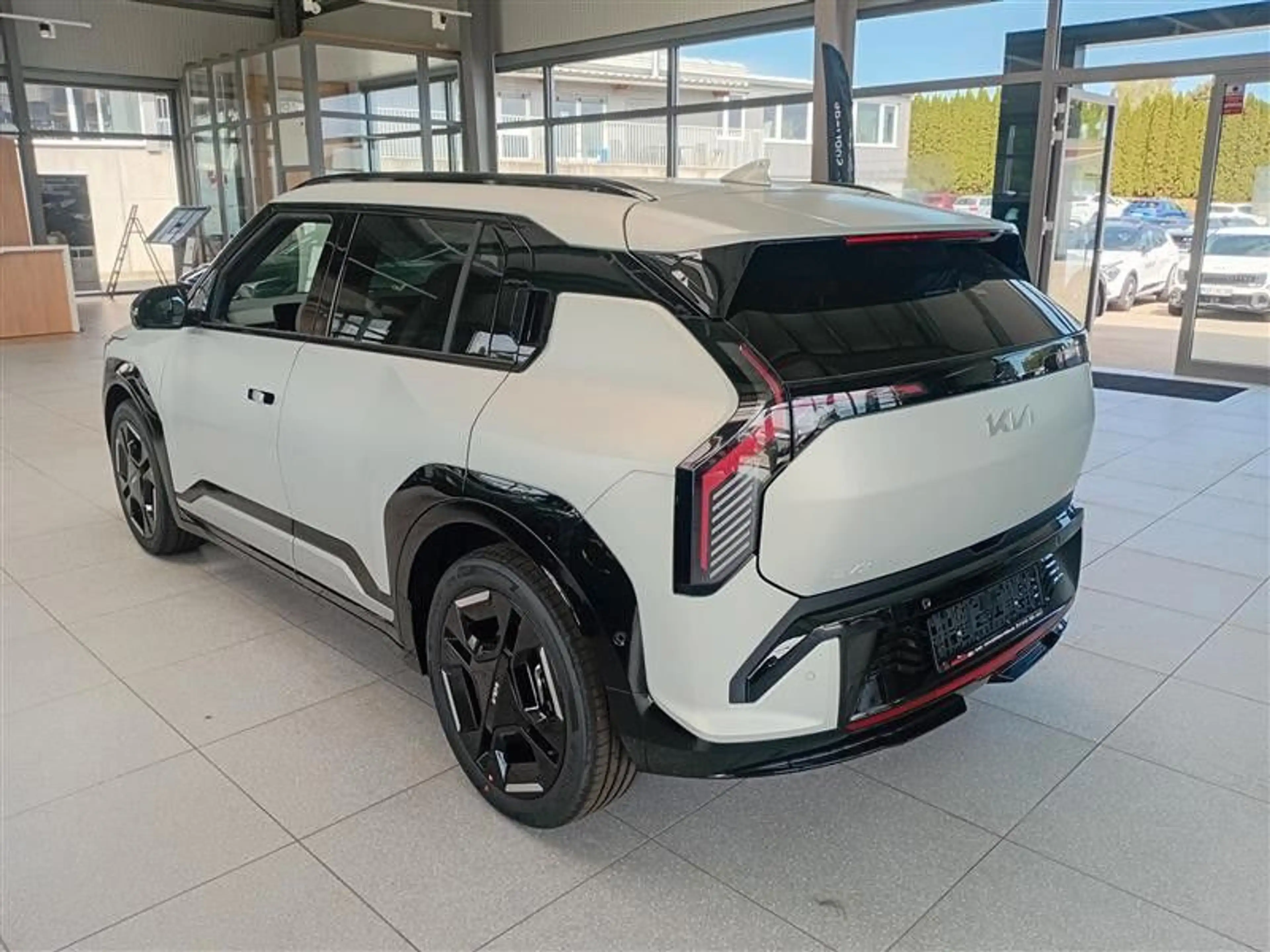 Kia EV3 81,4kWh FWD GT-Line + Drive Wise Paket — photo 5