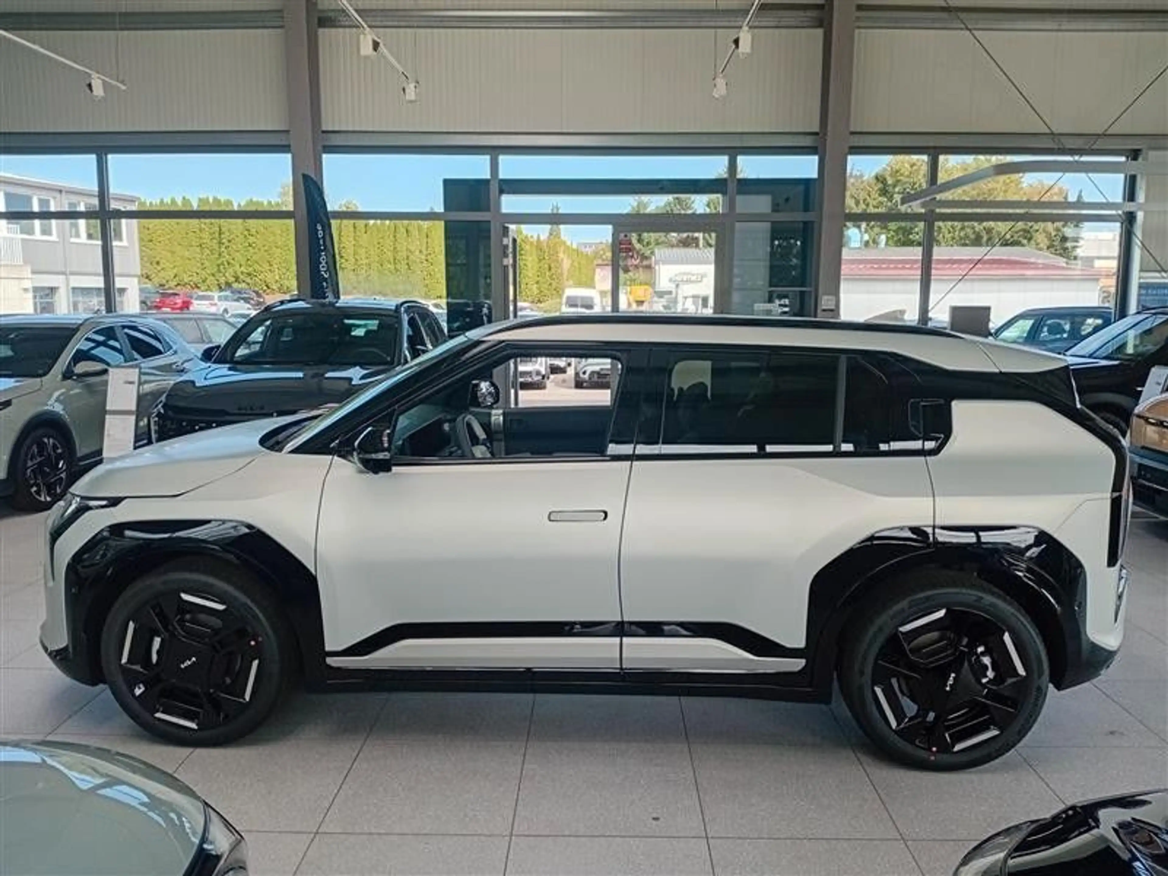 Kia EV3 81,4kWh FWD GT-Line + Drive Wise Paket — photo 2