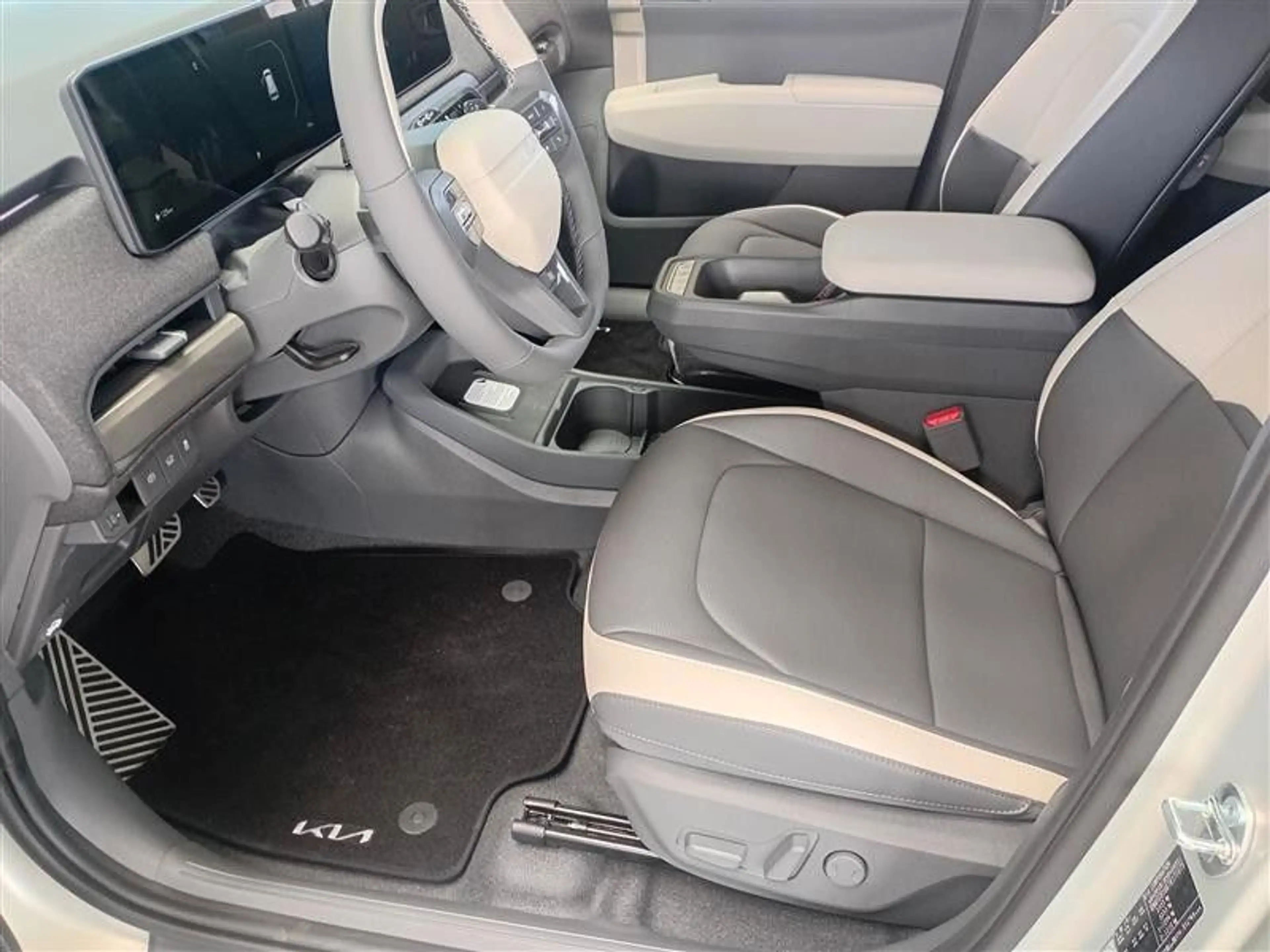 Kia EV3 81,4kWh FWD GT-Line + Drive Wise Paket — photo 3