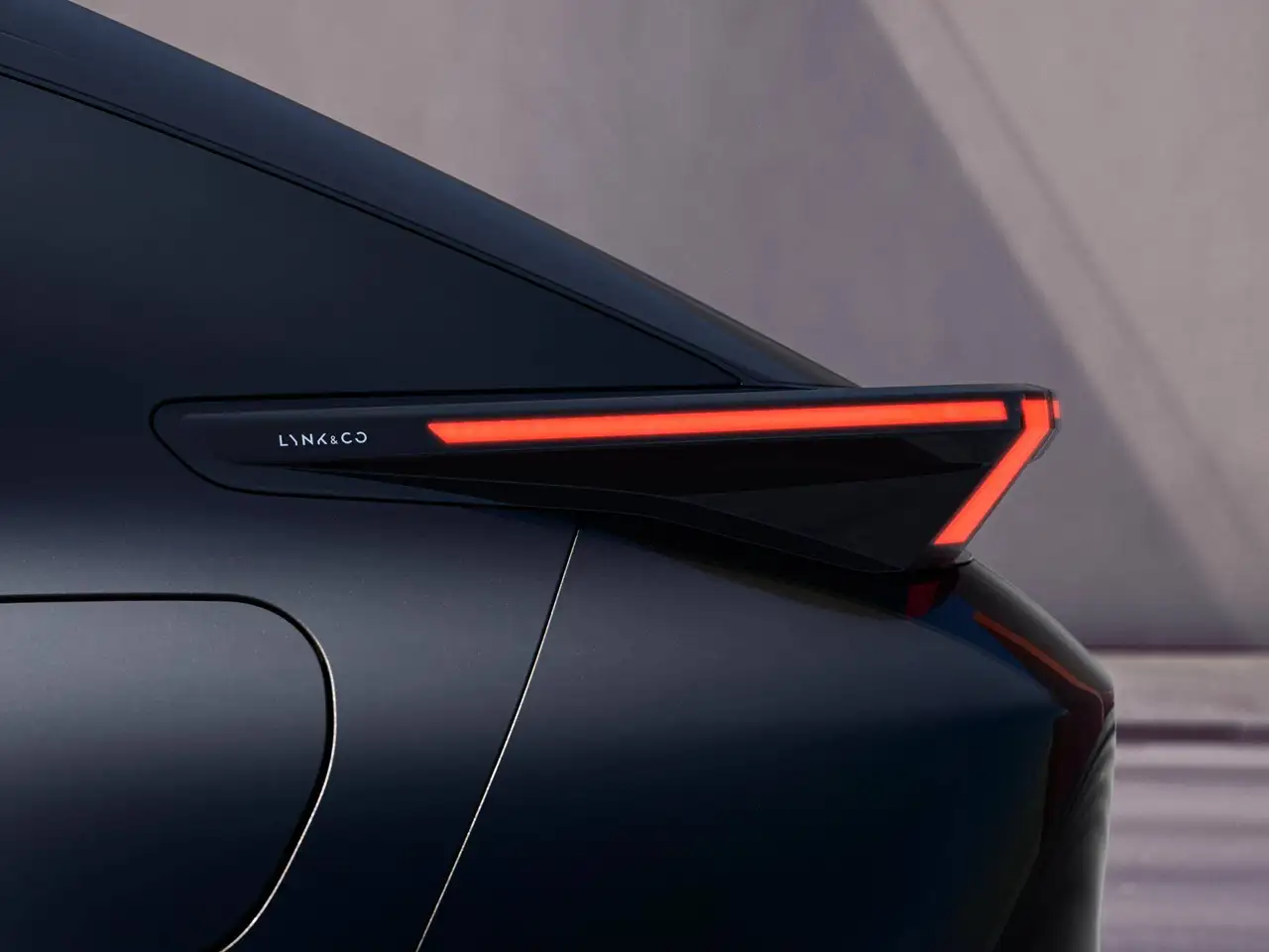 Lynk & Co 02