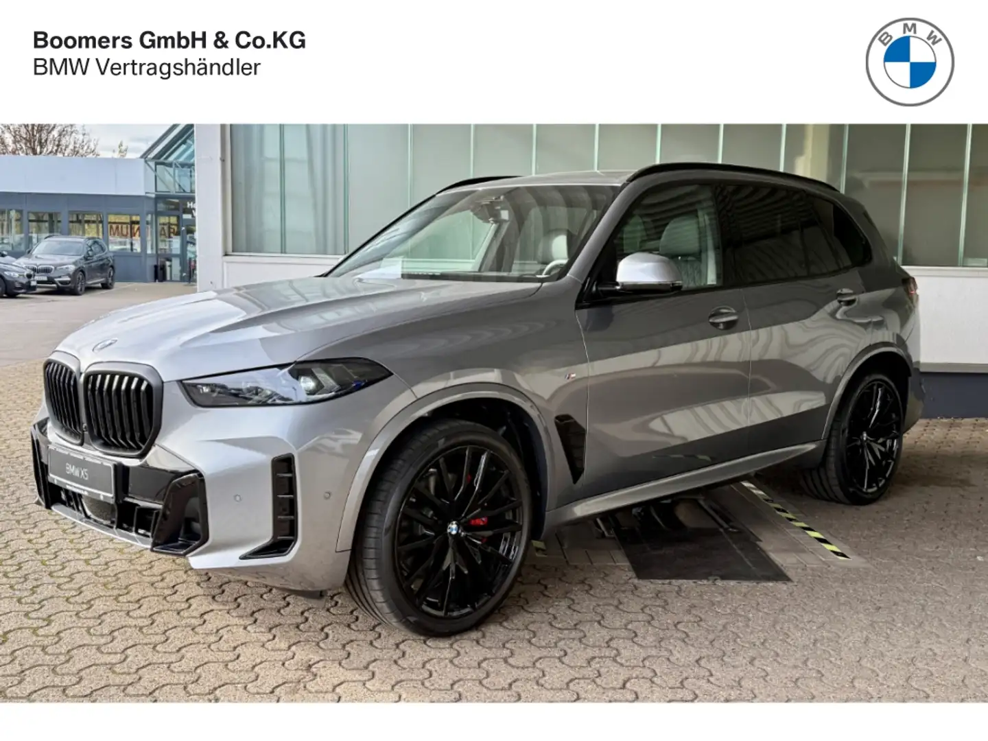 BMW X5 xDrive 40d M Sport Pro AHK Pano Integral-Aktivlenk Gris - 1