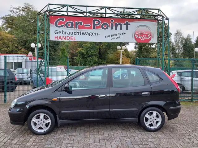 Nissan Almera Tino