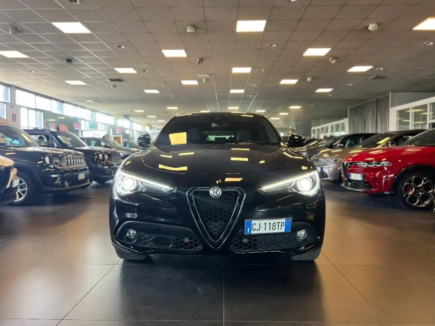 Alfa Romeo Stelvio 2.2 Turbodiesel 160 CV AT8 RWD Nero - 2