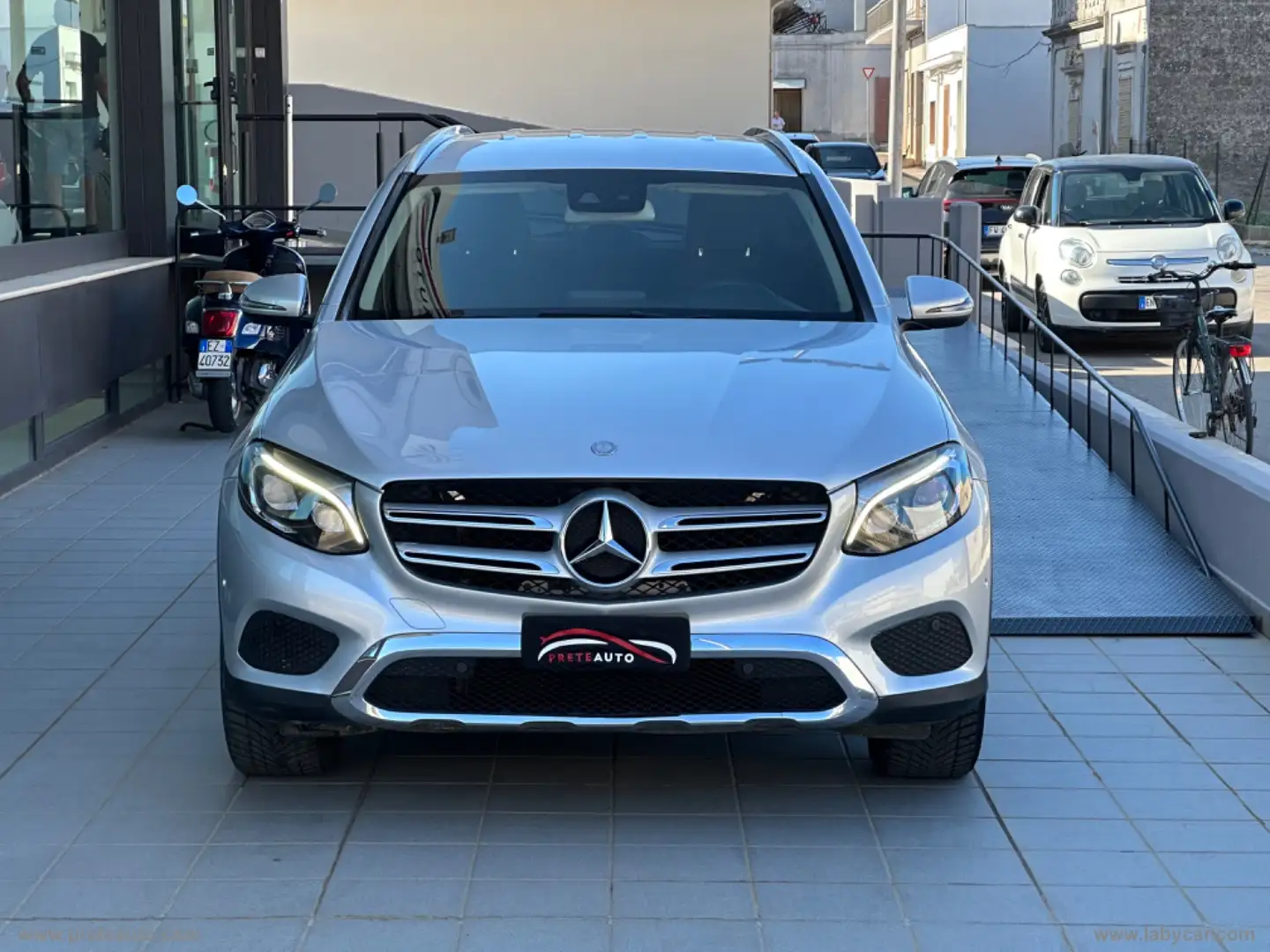 Mercedes-Benz GLC 220 GLC 220 d 4Matic Sport Grau - 2