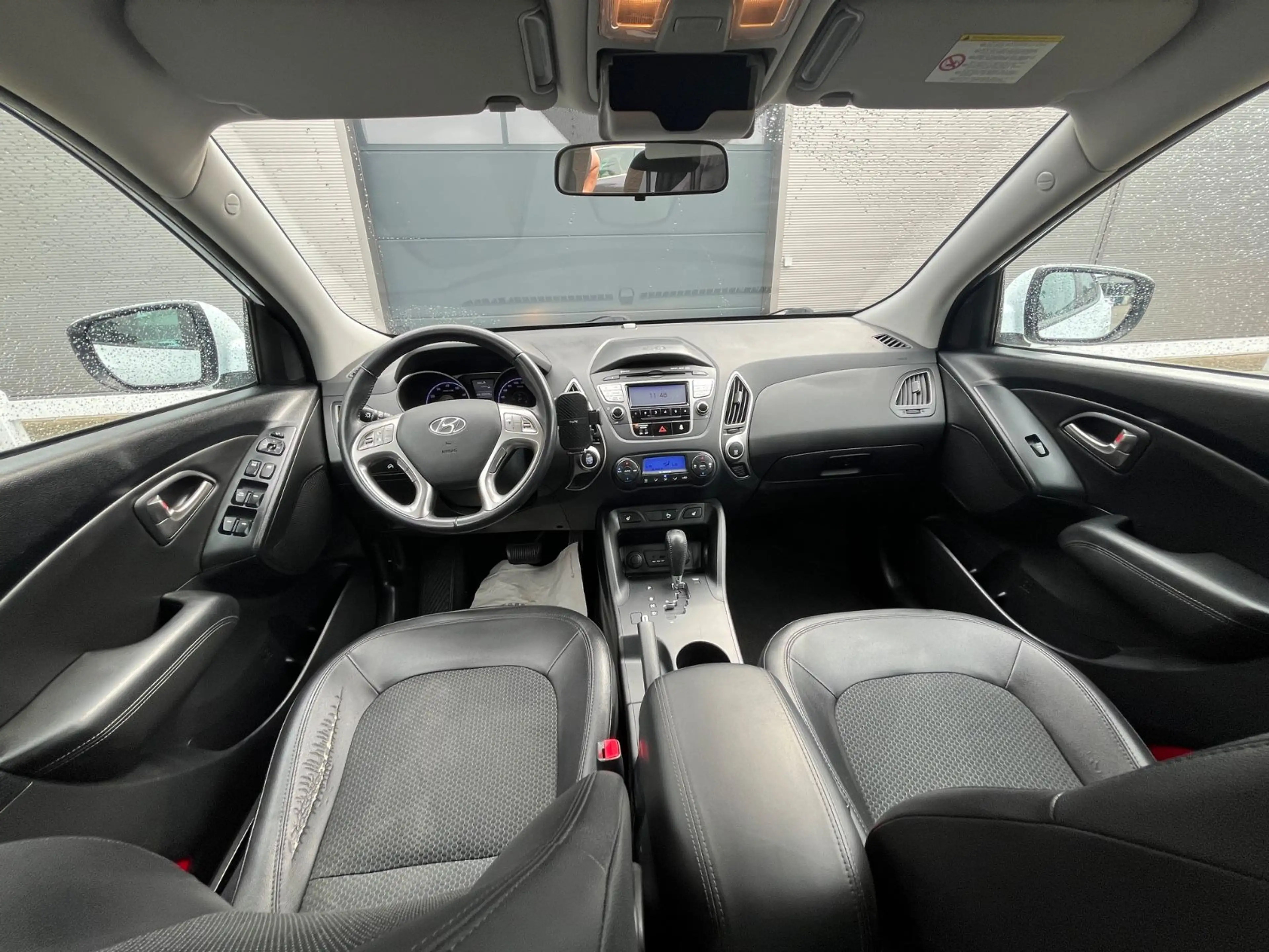 Hyundai iX35 Style 2.0 AWD AHK+LEDER+AUTOMATIK — photo 9