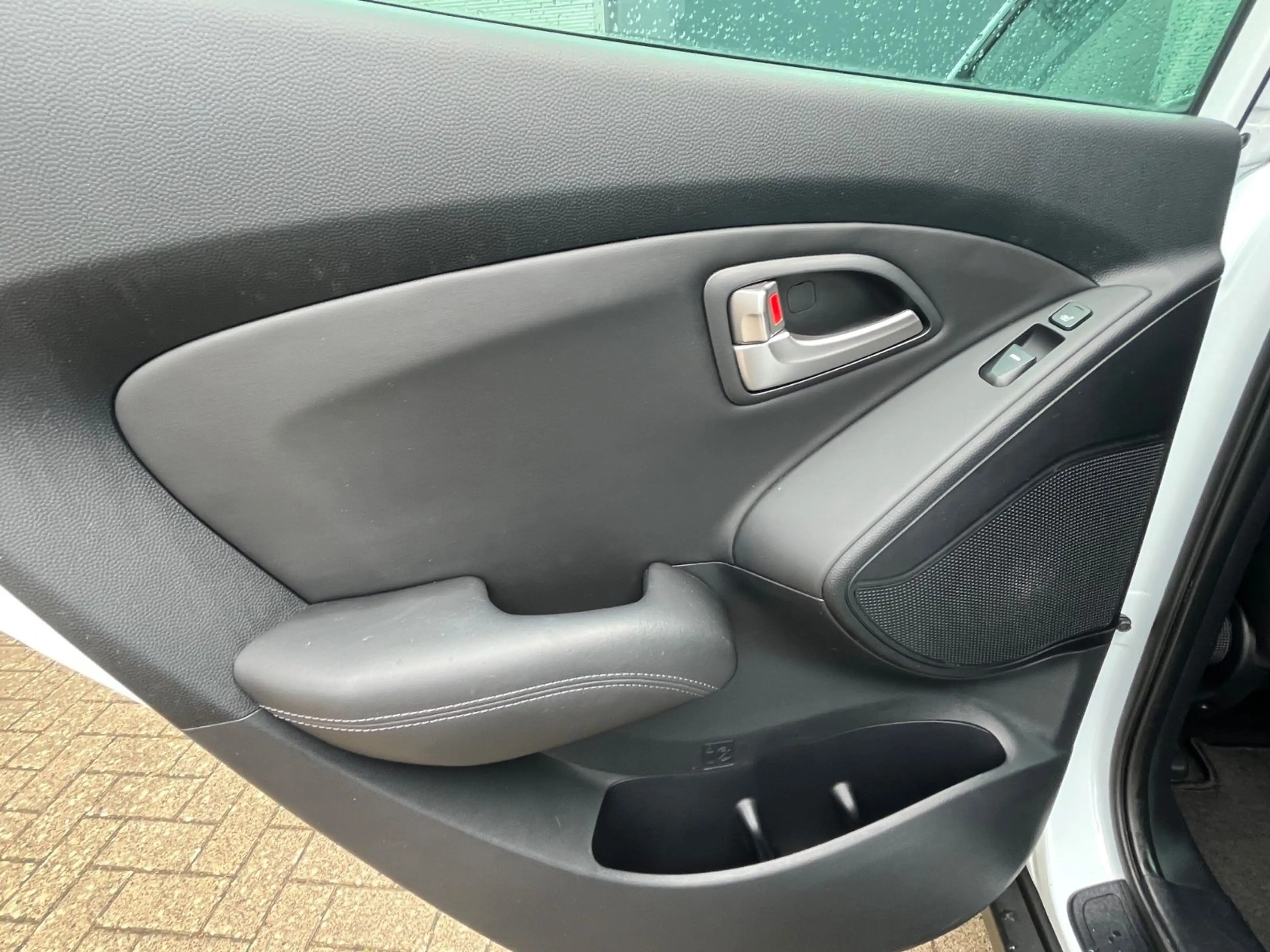 Hyundai iX35 Style 2.0 AWD AHK+LEDER+AUTOMATIK — photo 15
