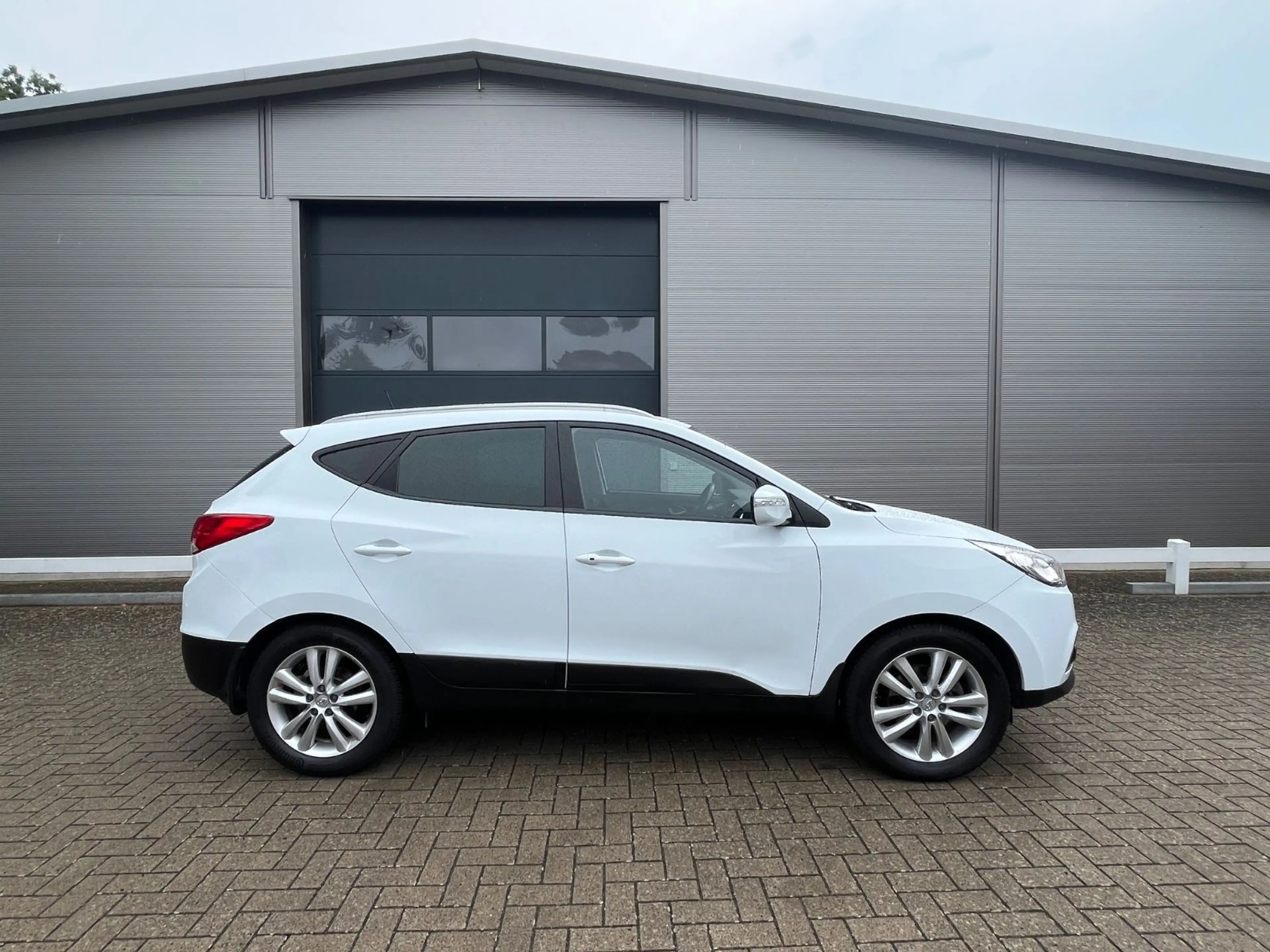 Hyundai iX35 Style 2.0 AWD AHK+LEDER+AUTOMATIK — photo 5