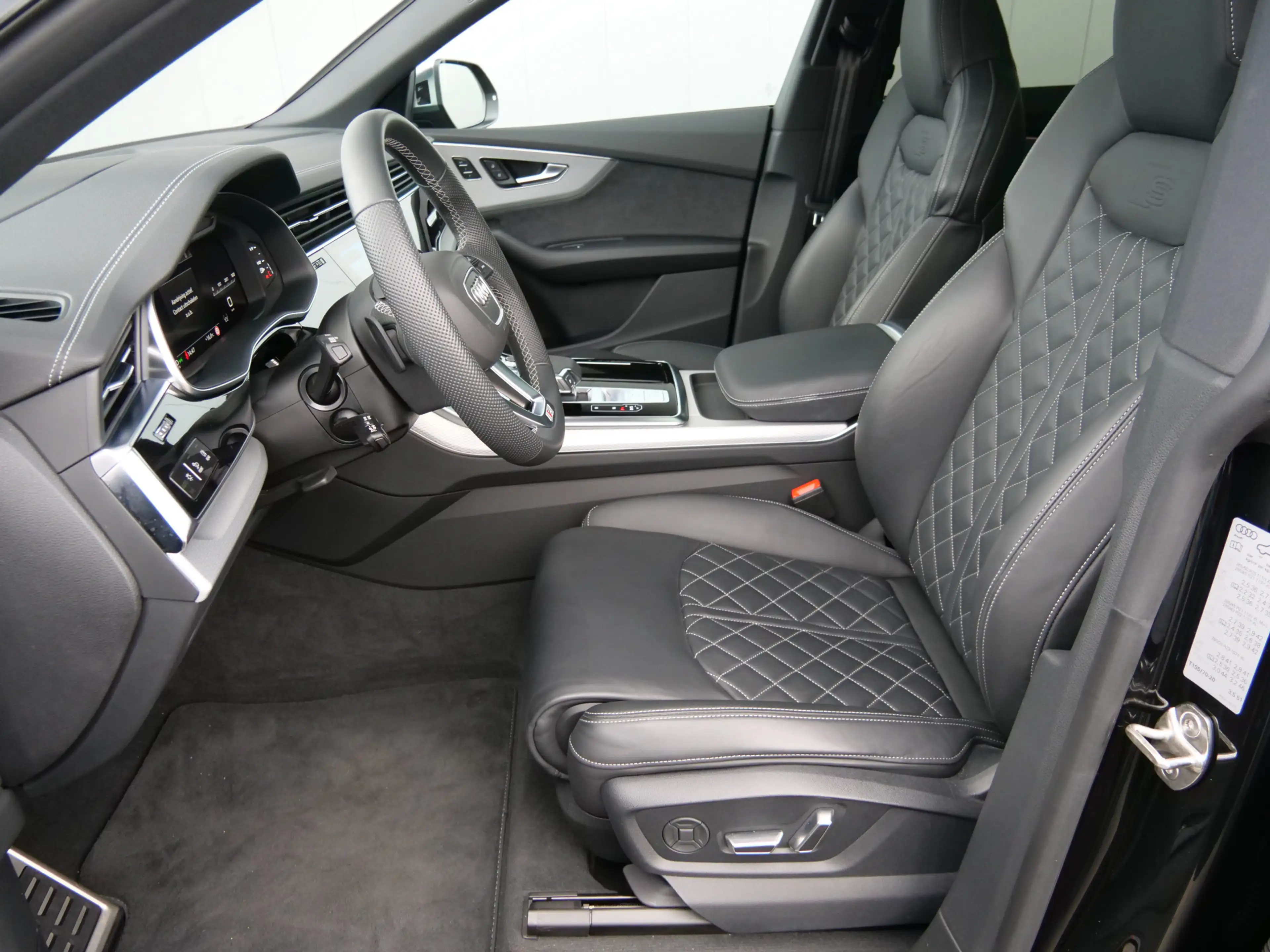 Audi SQ8 4.0 TFSI SQ8 Quattro 507 Pk Trekhaak / Schuifdak / — photo 28