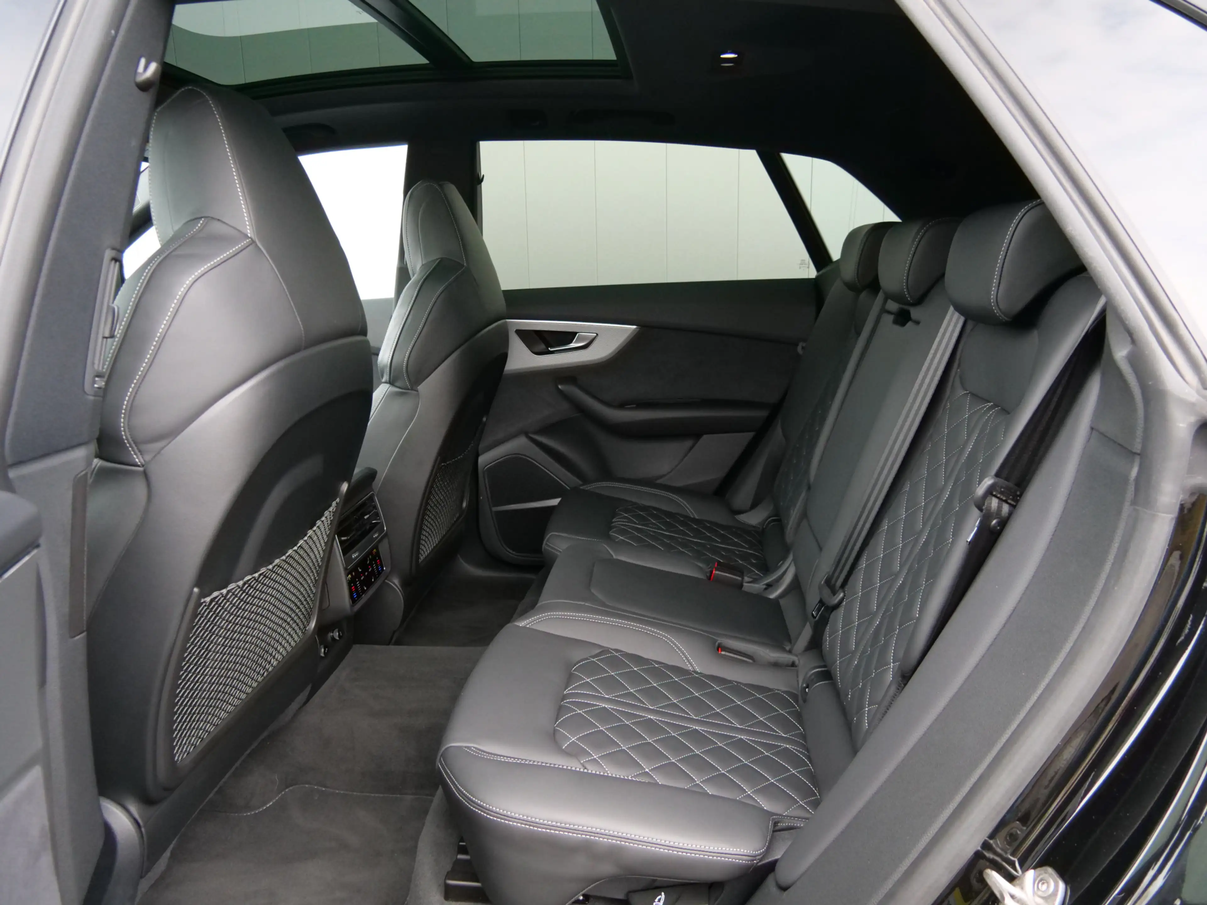 Audi SQ8 4.0 TFSI SQ8 Quattro 507 Pk Trekhaak / Schuifdak / — photo 30