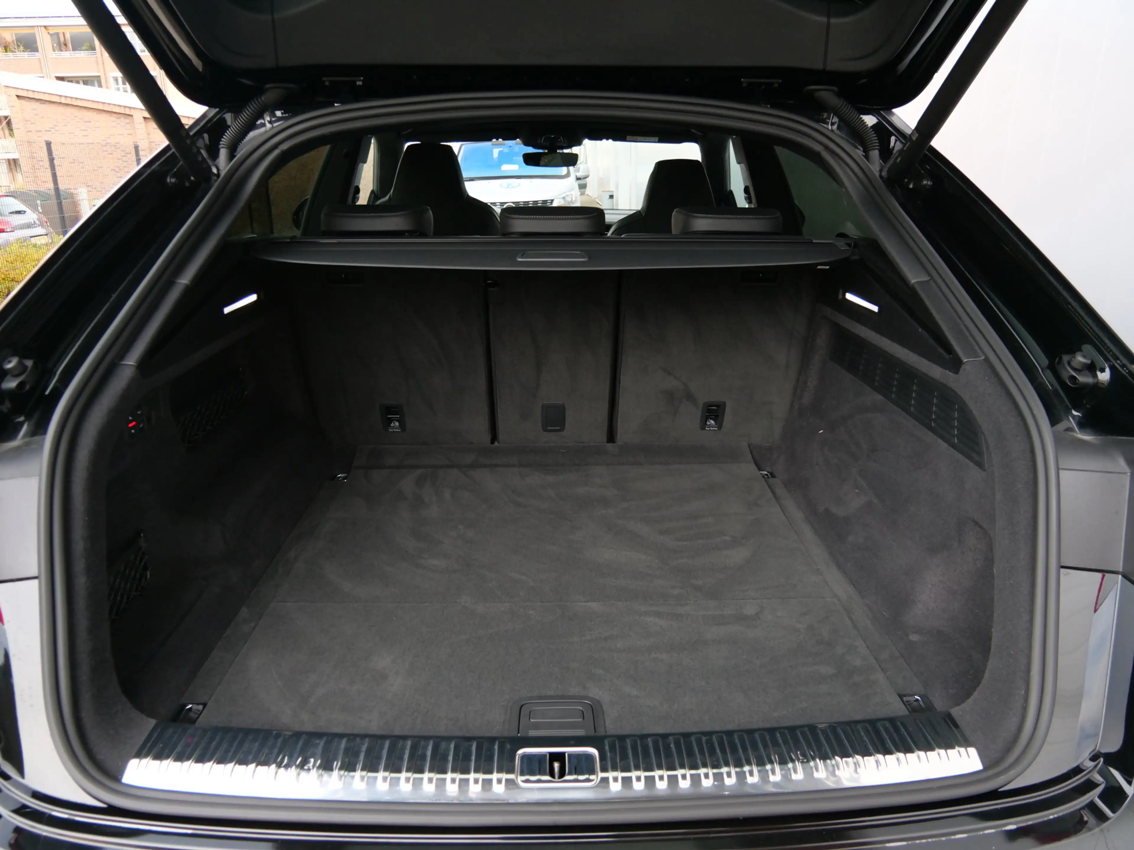 Audi SQ8 4.0 TFSI SQ8 Quattro 507 Pk Trekhaak / Schuifdak / — photo 19