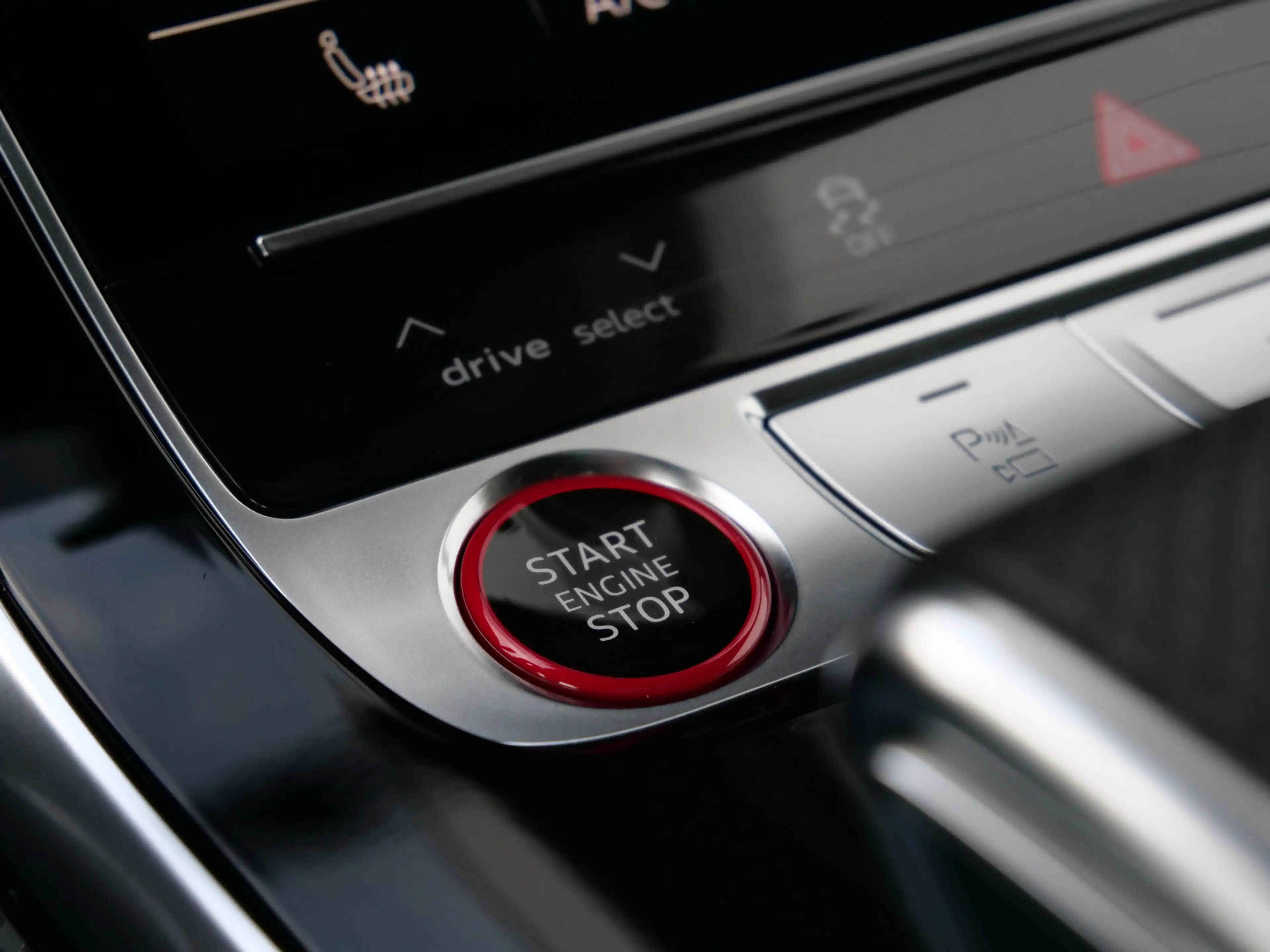 Audi SQ8 4.0 TFSI SQ8 Quattro 507 Pk Trekhaak / Schuifdak / — photo 47
