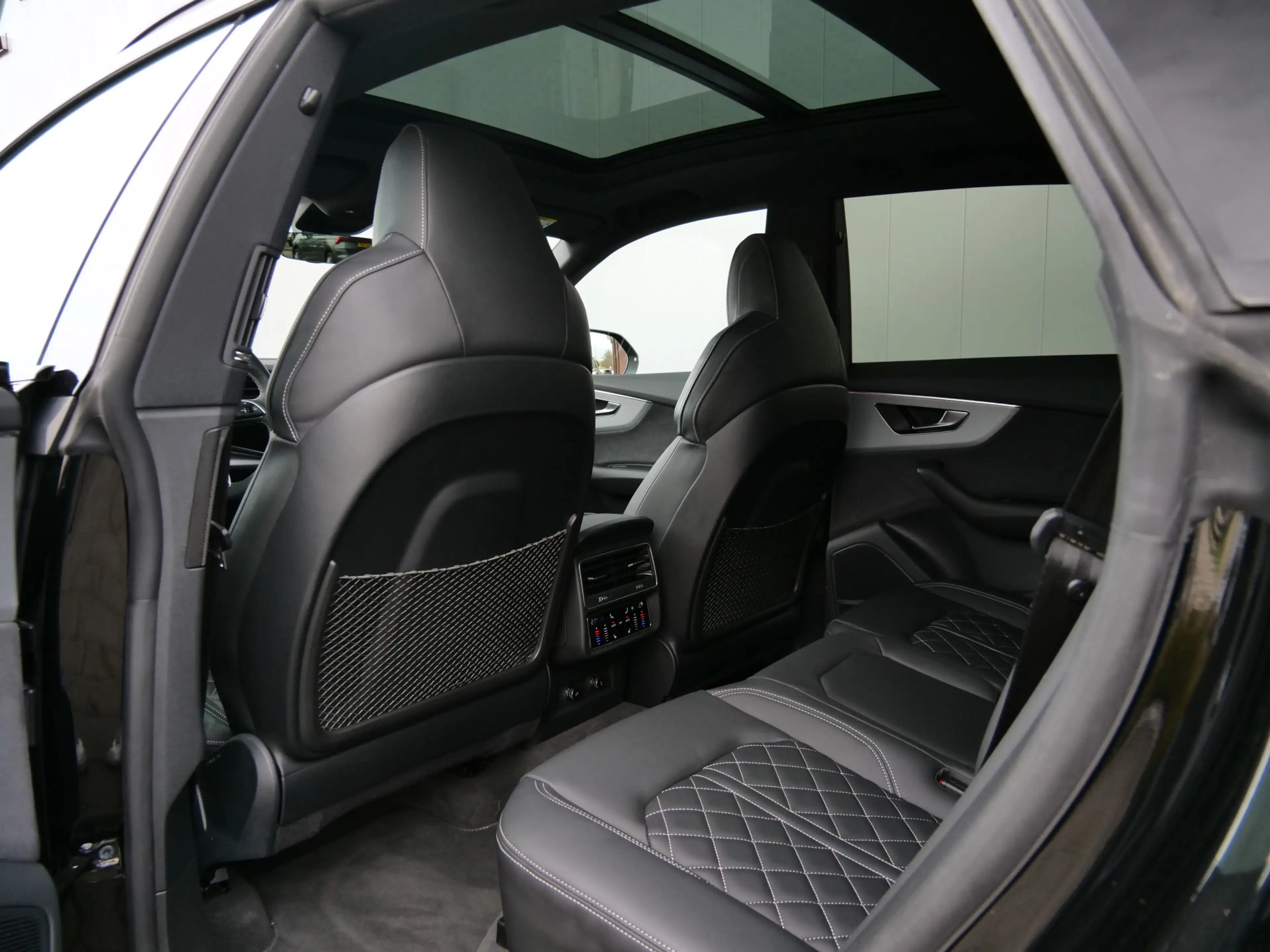 Audi SQ8 4.0 TFSI SQ8 Quattro 507 Pk Trekhaak / Schuifdak / — photo 32