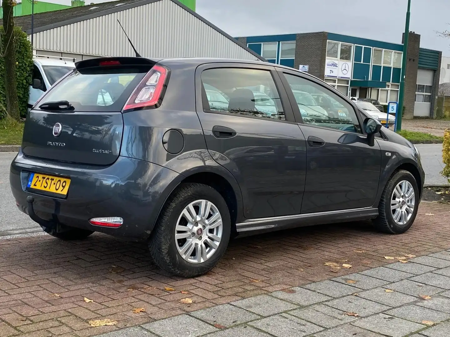 Fiat Punto Evo 0.9 TwinAir Turbo *APK 12-2026! Grau - 2