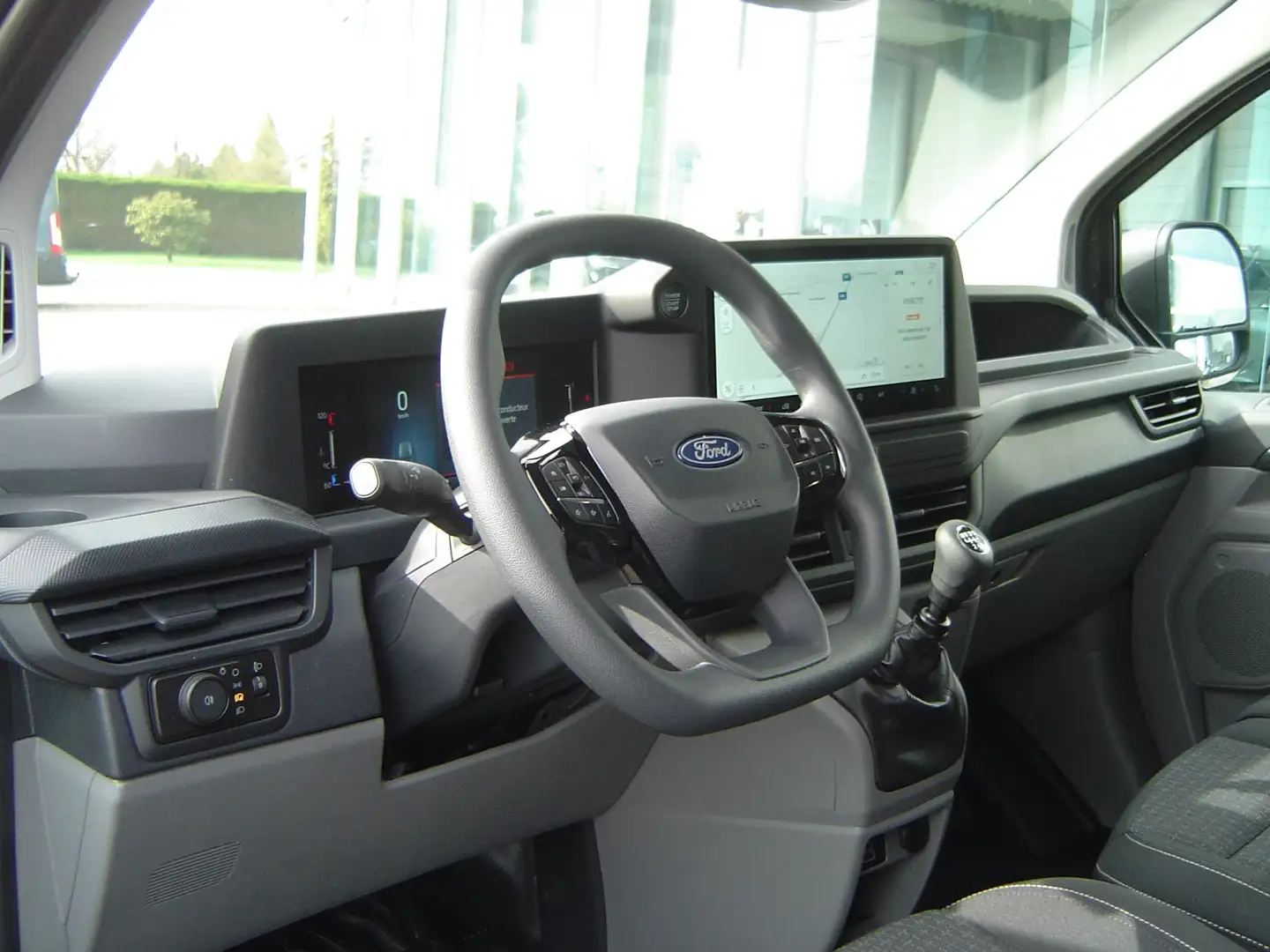 Ford Transit Custom TREND 320L 2.0 TDCI 150CH + GPS Grau - 2