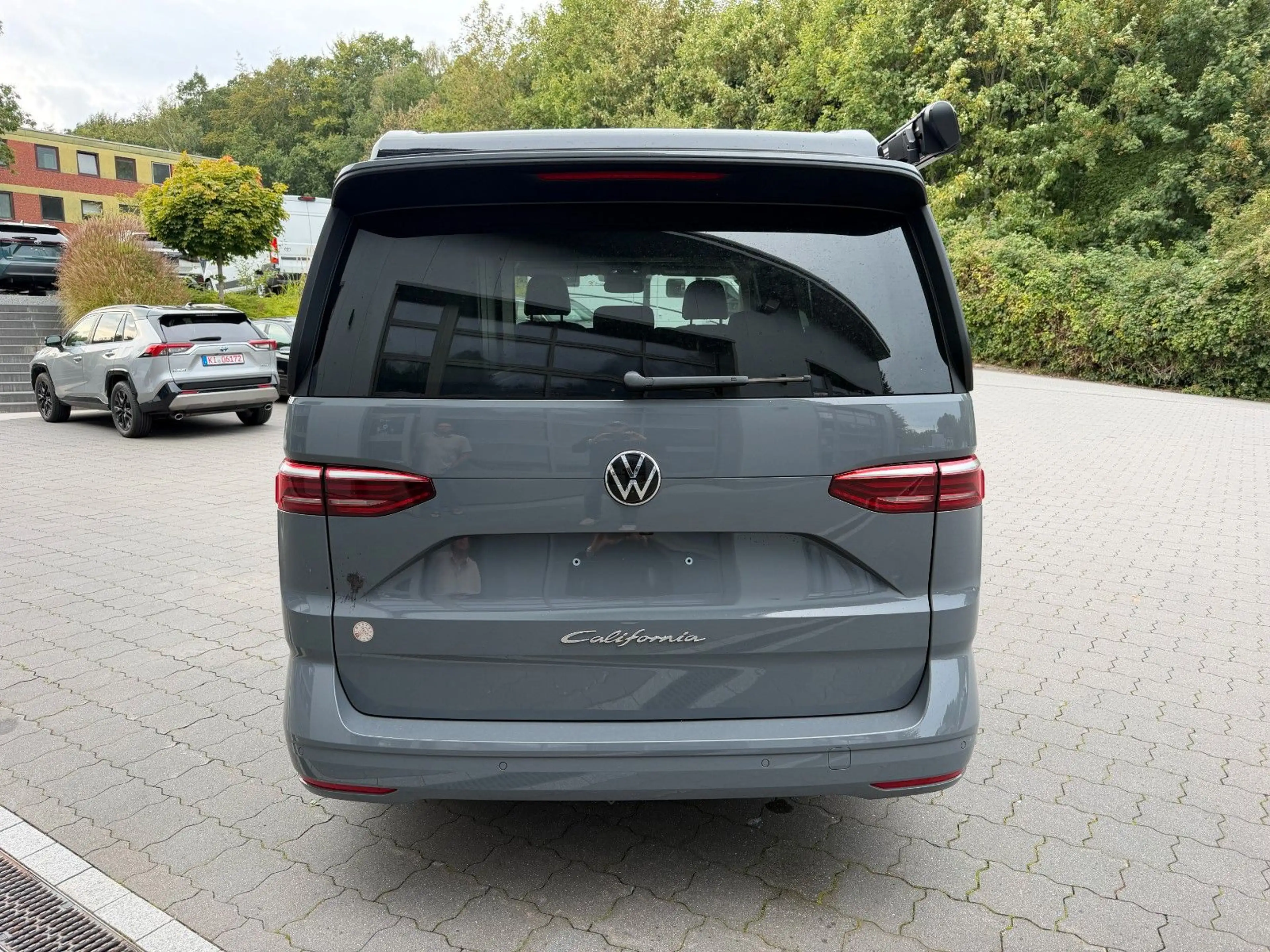Volkswagen T7 California Ocean 2.0 TDI DSG TOP+AHK+18"+NEU — photo 6