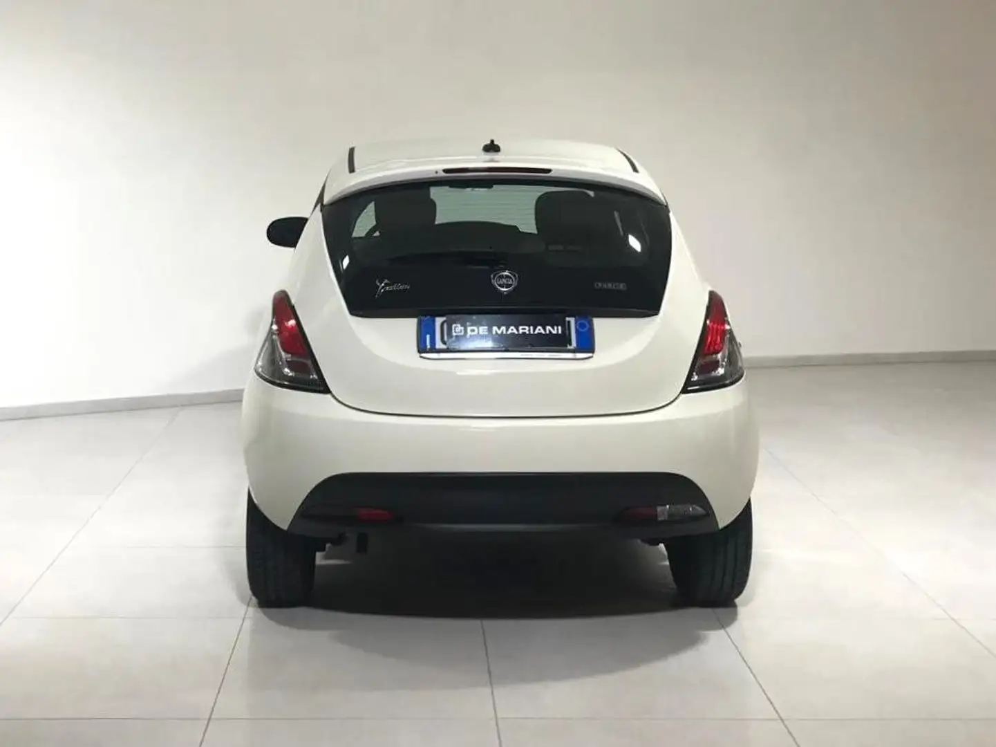 Lancia Ypsilon FIREFLY SILVER HYBRID (Sede di Taranto) Bianco - 2