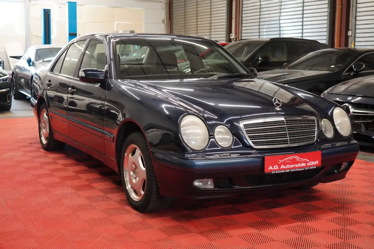 Mercedes-Benz E 220 CDI Aut. CLASSIC *3.Hand*, foto 3