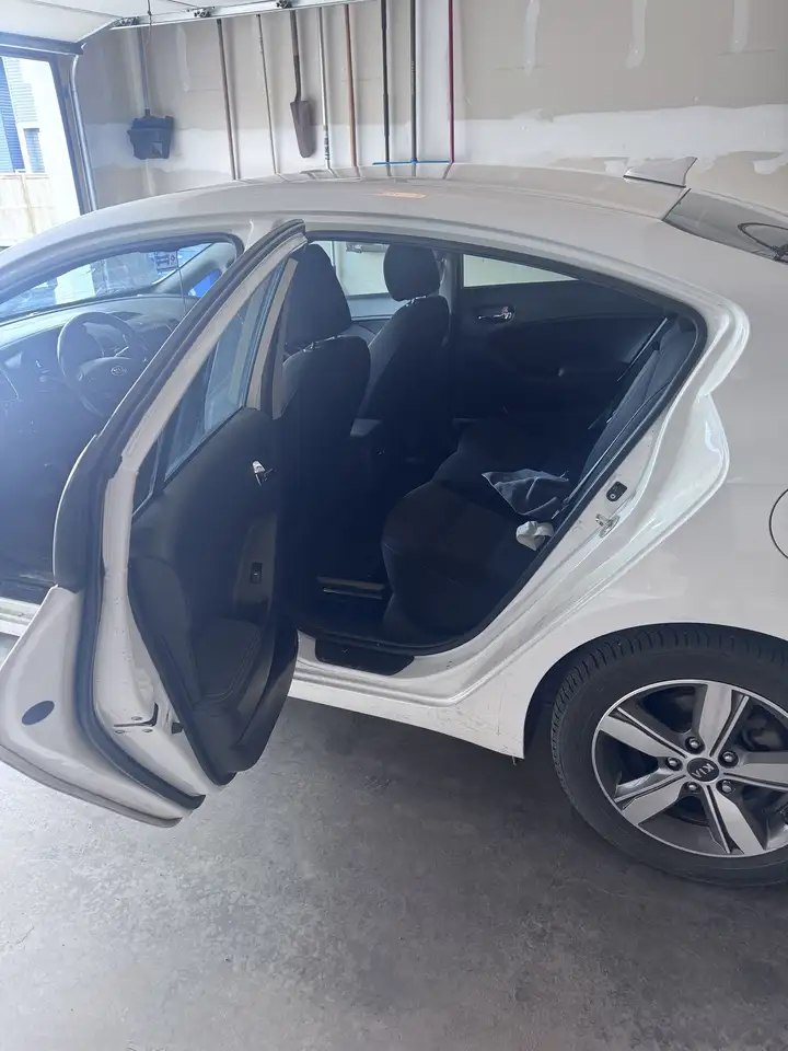 Kia Forte снимка Kia Forte