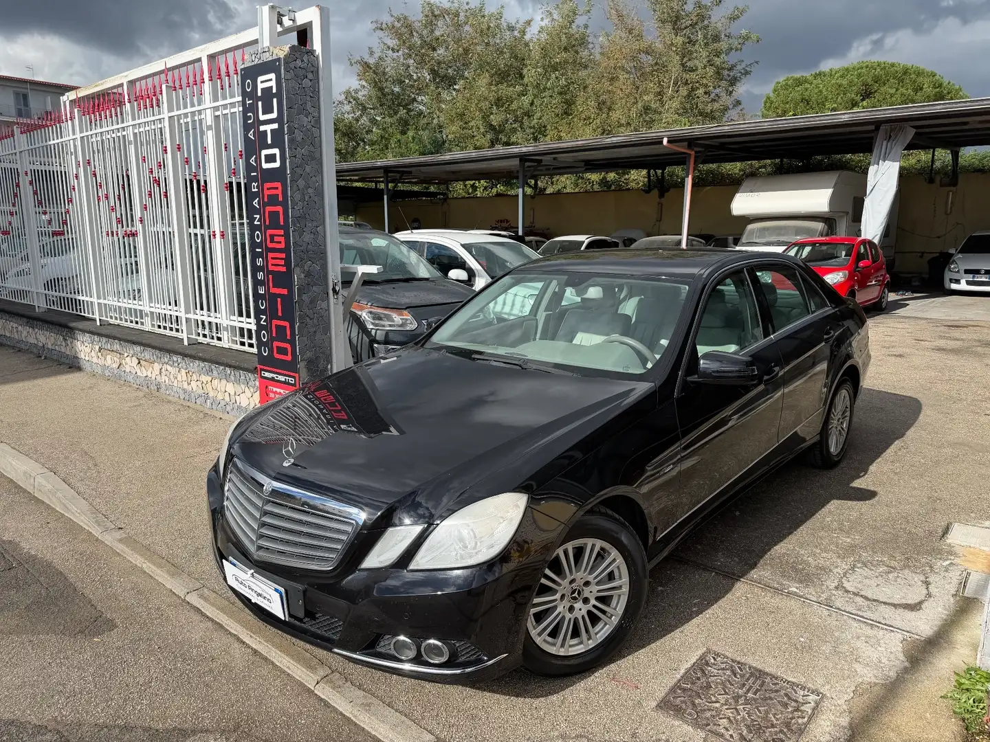Mercedes-Benz E 220 E 220 CDI BlueEFFICIENCY Avantgarde AMG Nero - 1